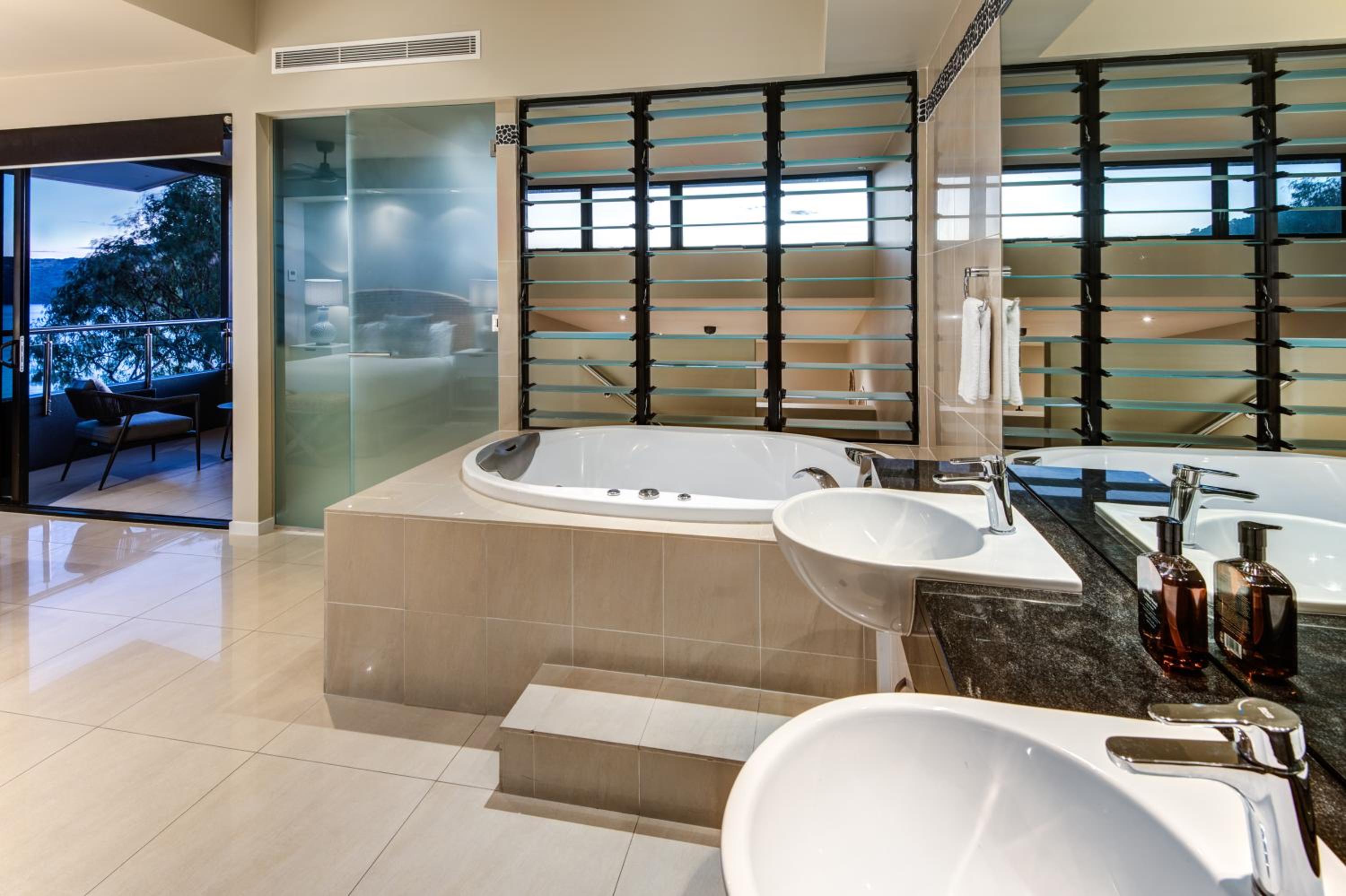 Edge Apartments on Hamilton Island by HIHA