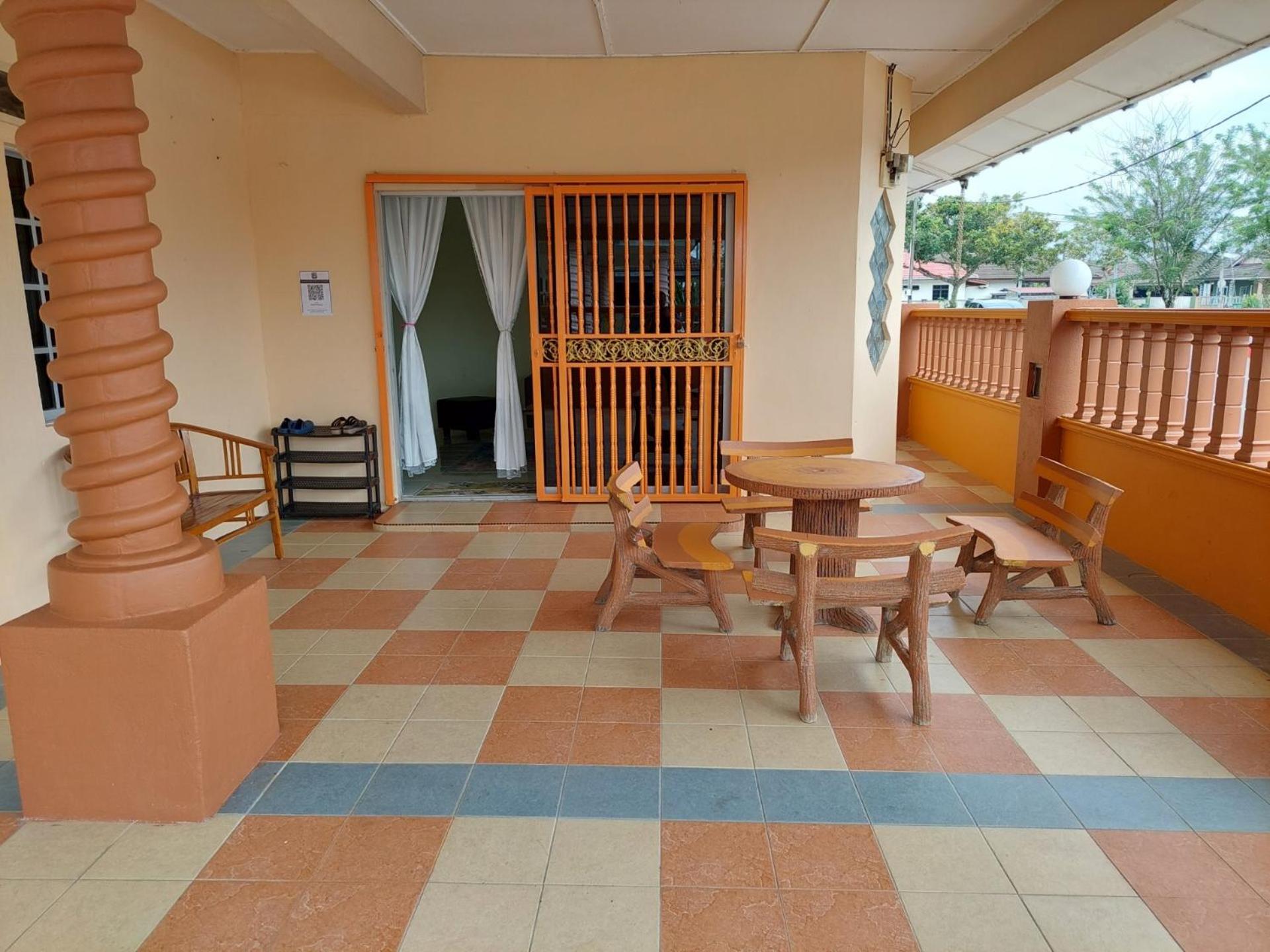 Adeeba Homestay