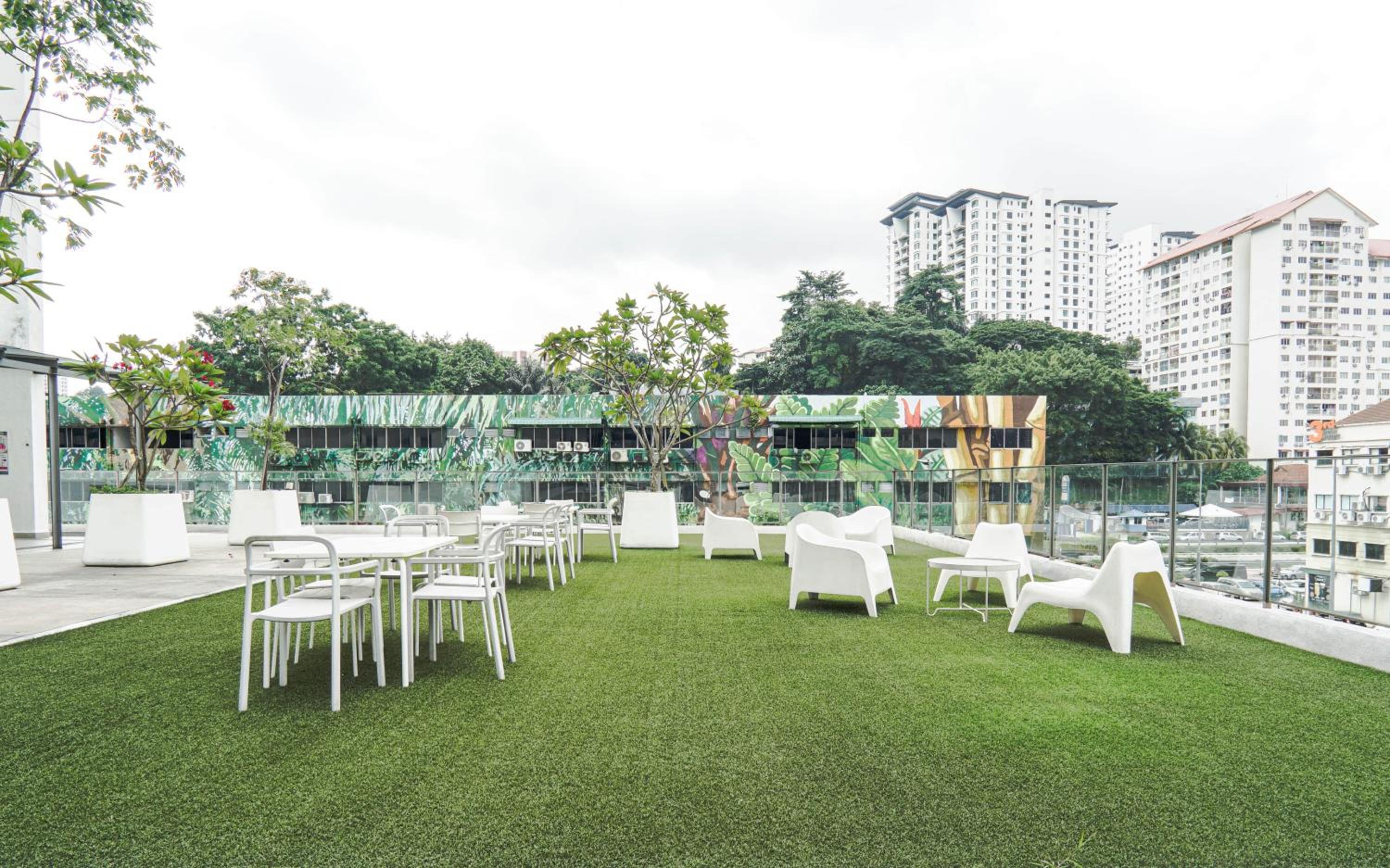 VIVO at 9 Seputeh by Airhost
