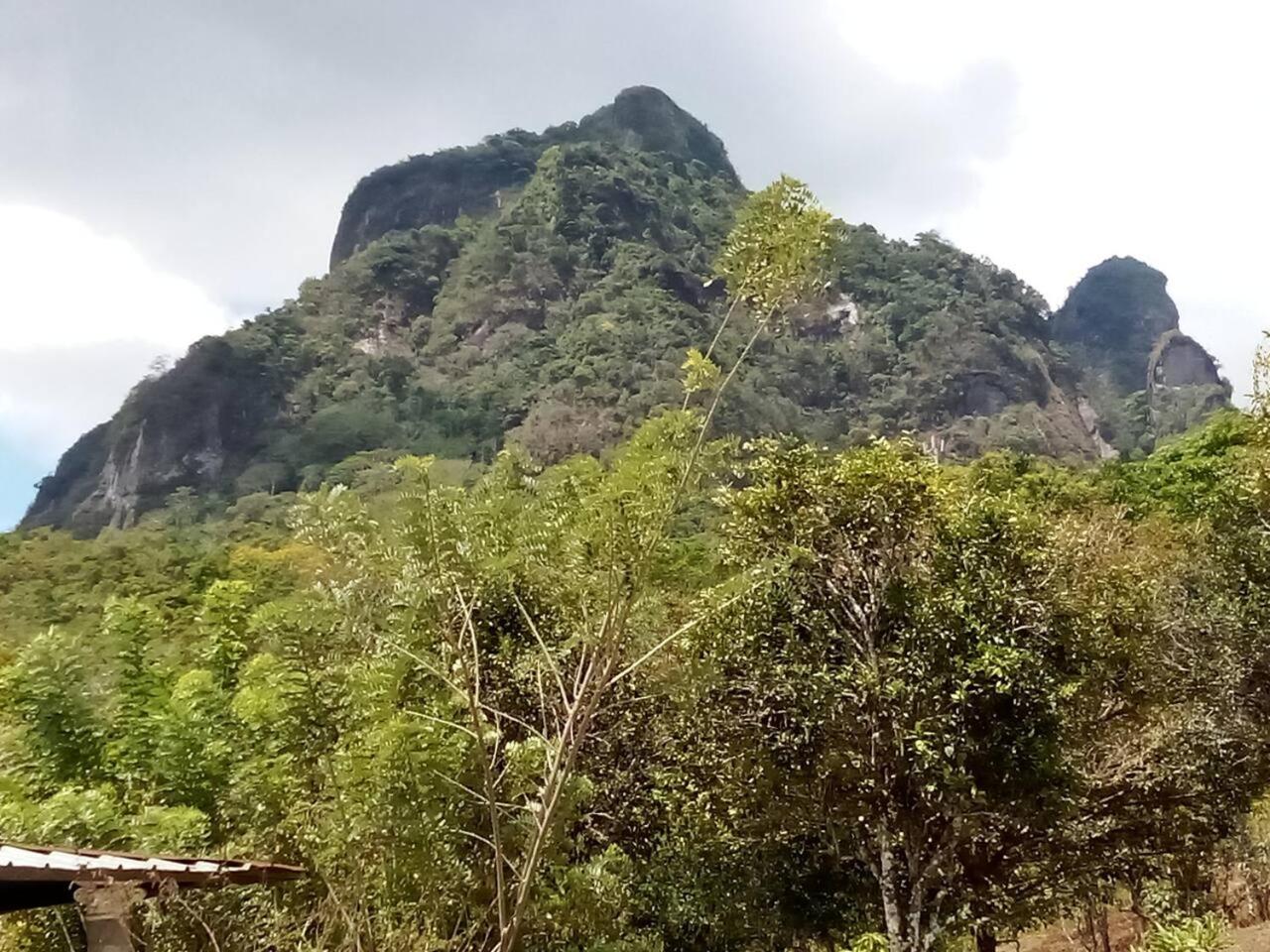 Cabaña vista cerro Trinidad Capira