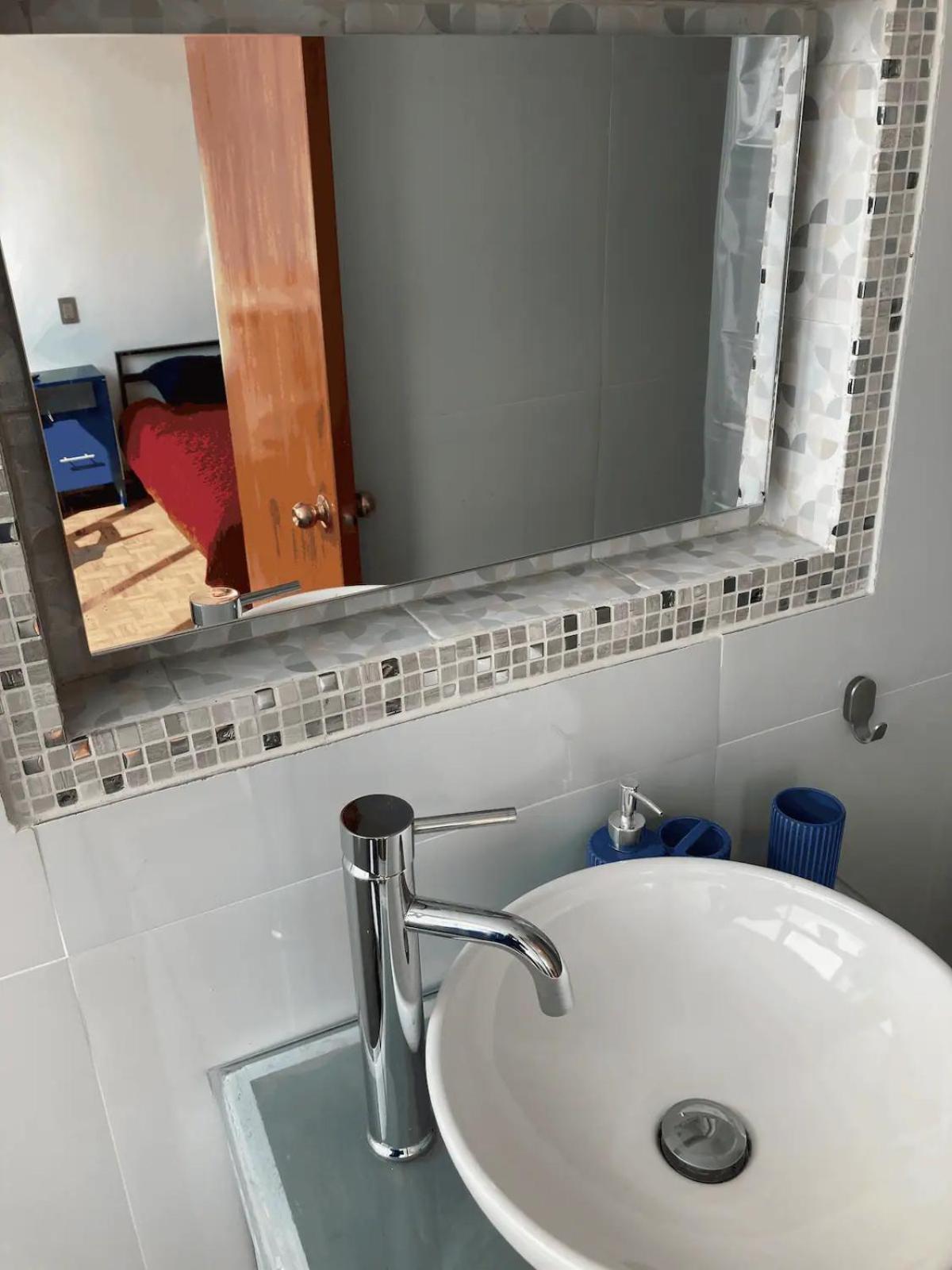 Habitación c/baño independiente, a unos min del Centro Histórico