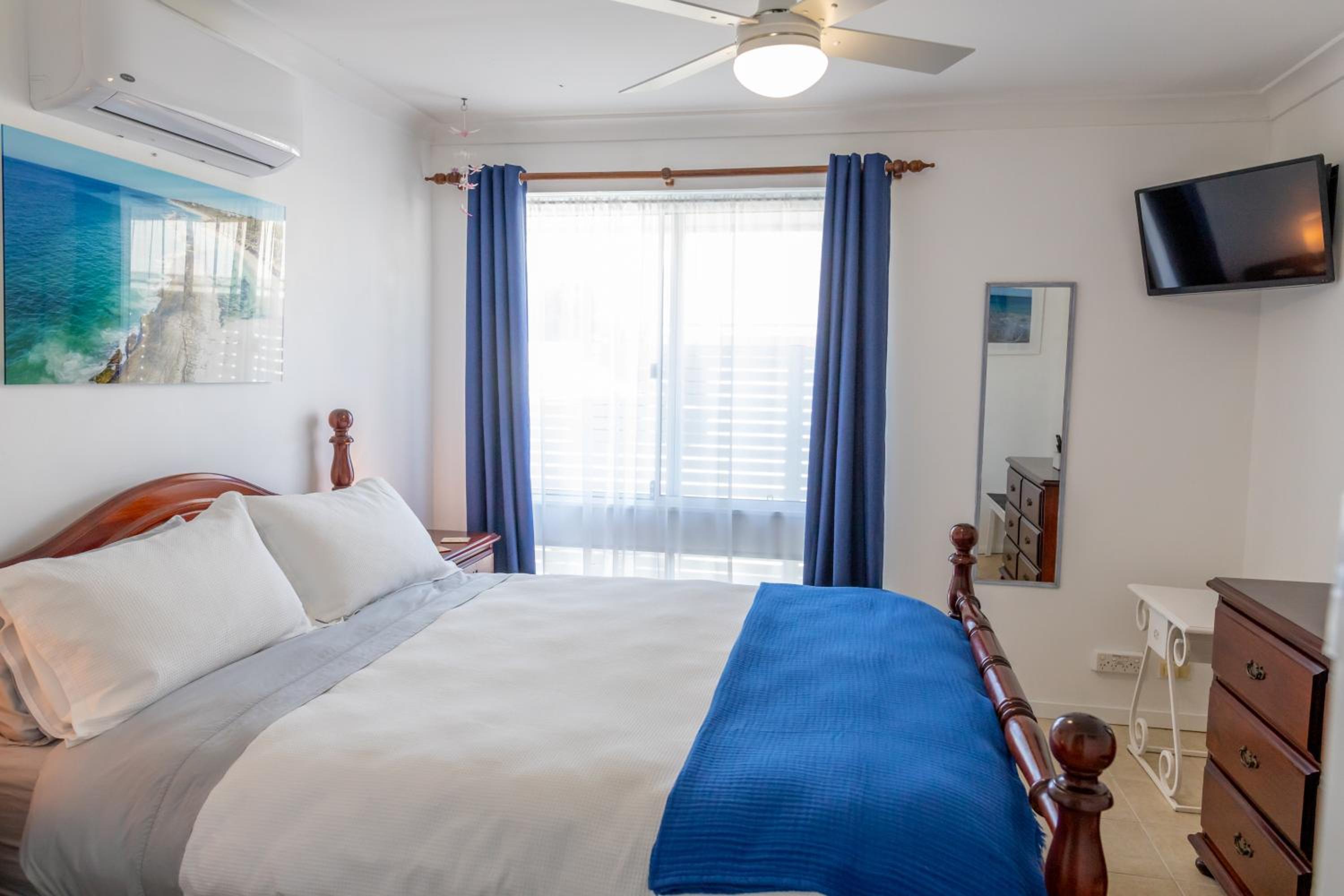 Shabby Chic Shack - 2 bedroom Beach Cottage