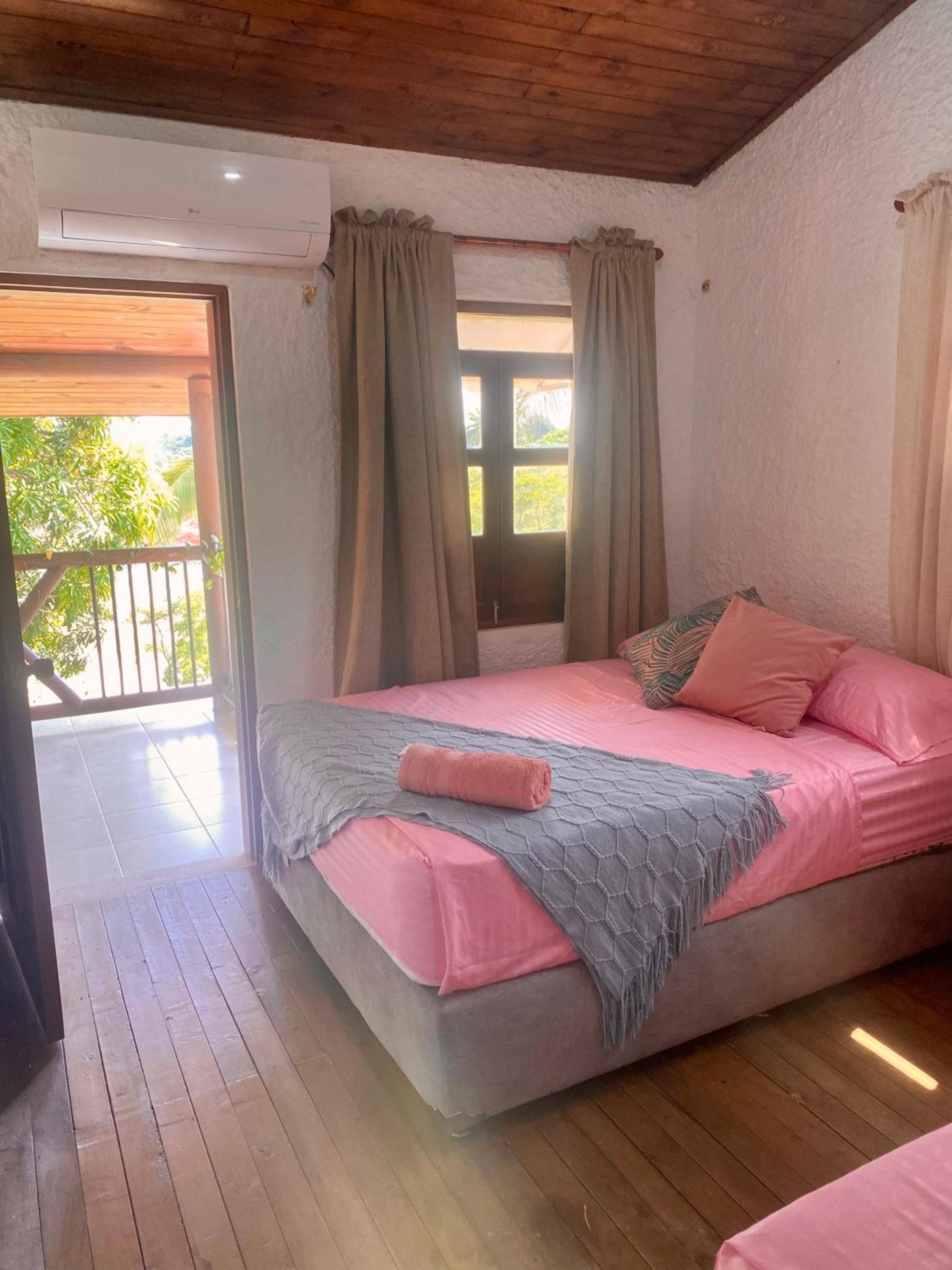 Finca Rosa Palomera Doradal