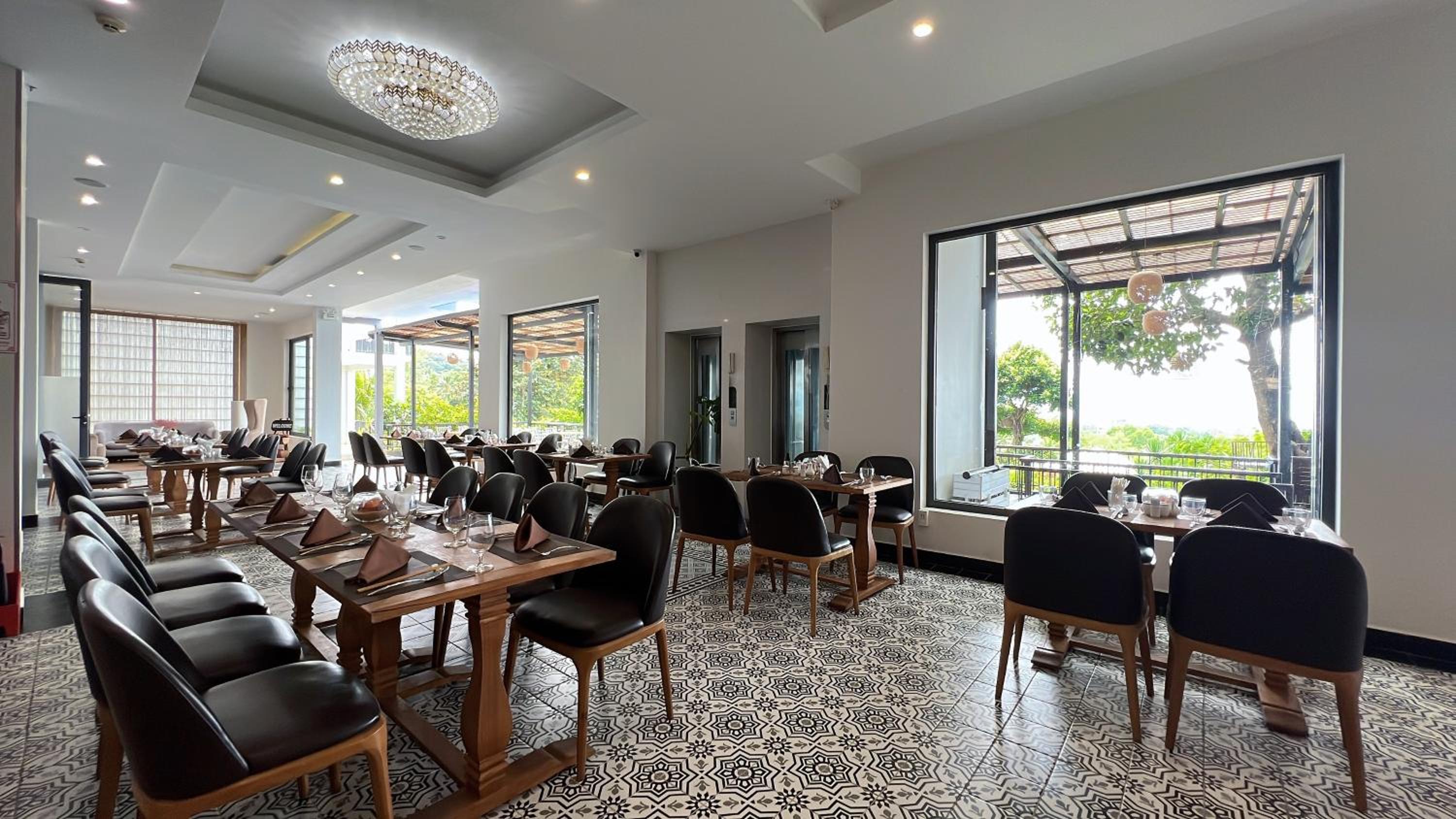 Tom Hill Boutique Resort & Spa - Sea View