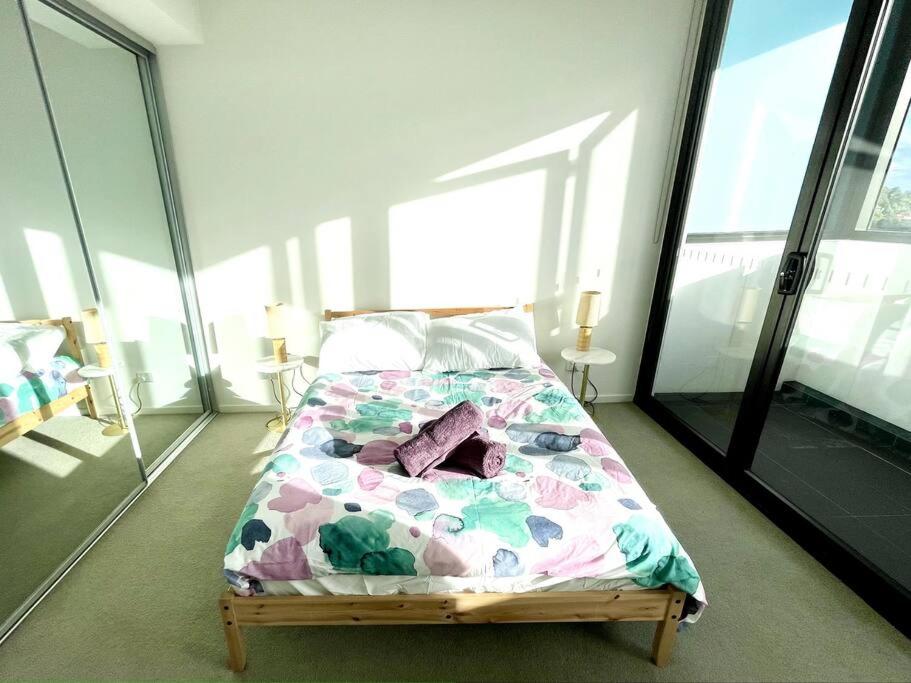 High Floor Skyline view 2Br close2Olympic park