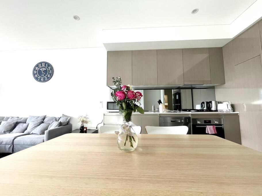 High Floor Skyline view 2Br close2Olympic park