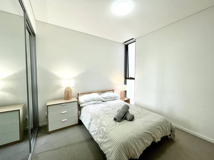 High Floor Skyline view 2Br close2Olympic park