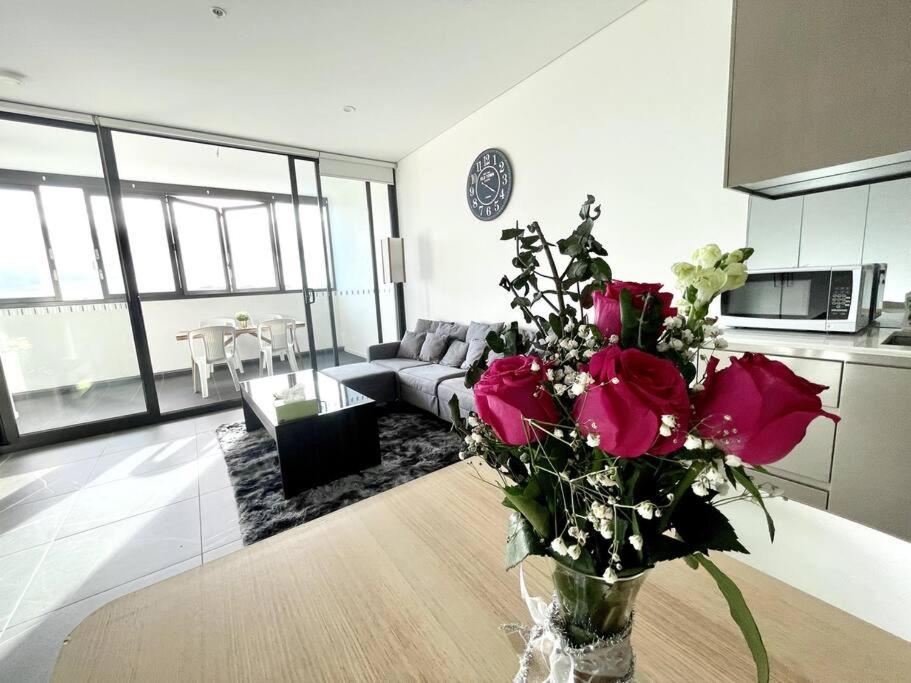 High Floor Skyline view 2Br close2Olympic park