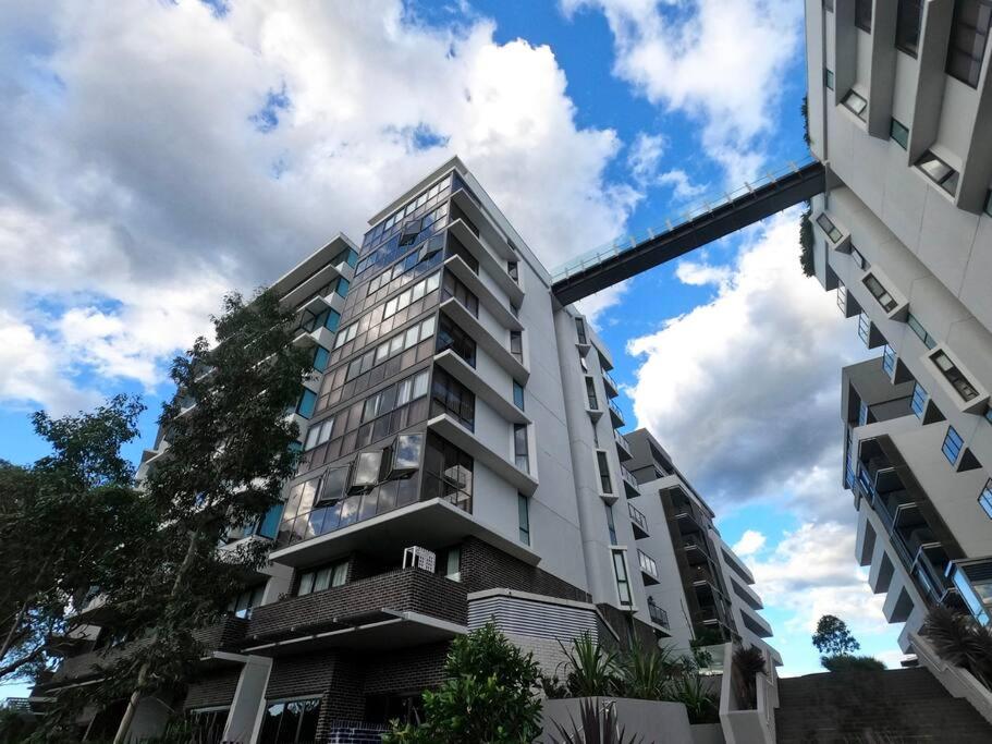 High Floor Skyline view 2Br close2Olympic park