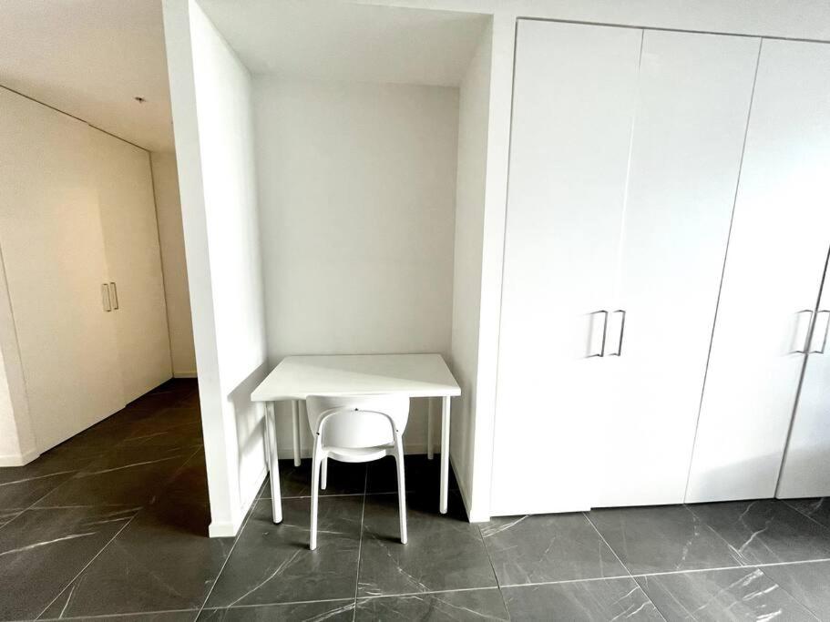 High Floor Skyline view 2Br close2Olympic park