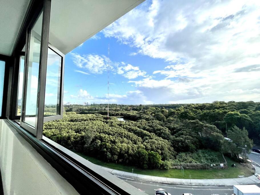 High Floor Skyline view 2Br close2Olympic park