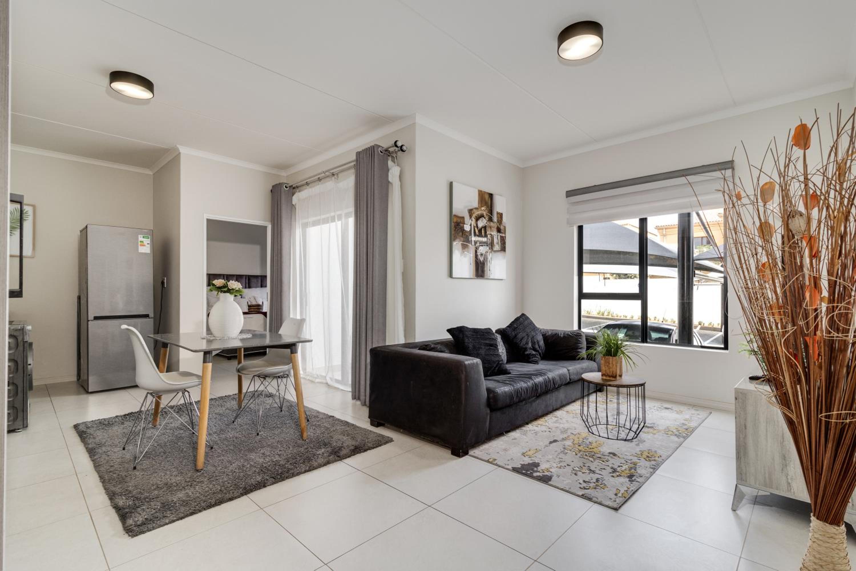Smartz Apartment312 view 2