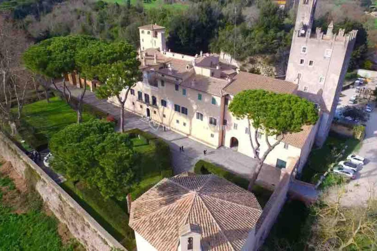 Castello di Torre in Pietra view 2