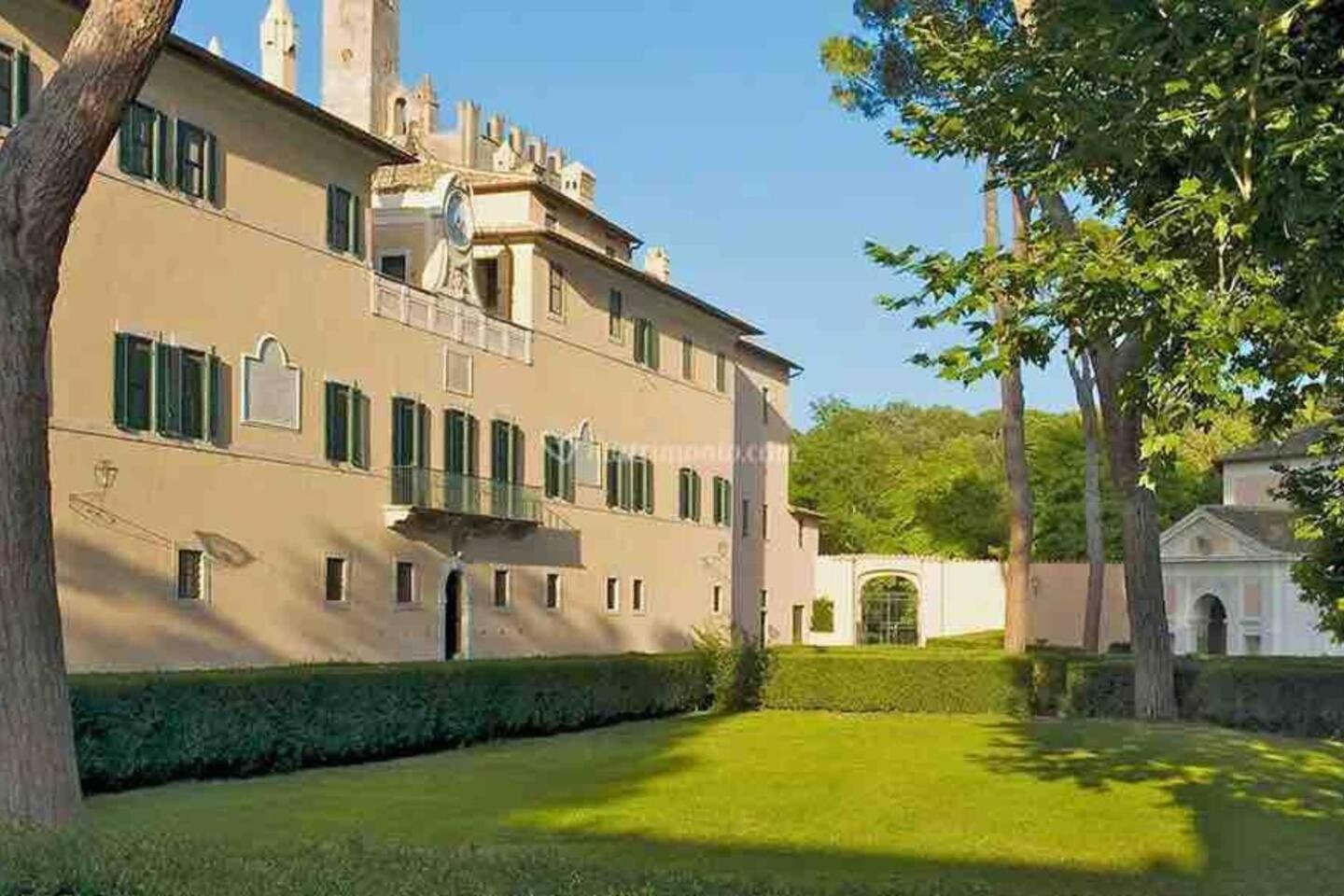 Castello di Torre in Pietra view 5
