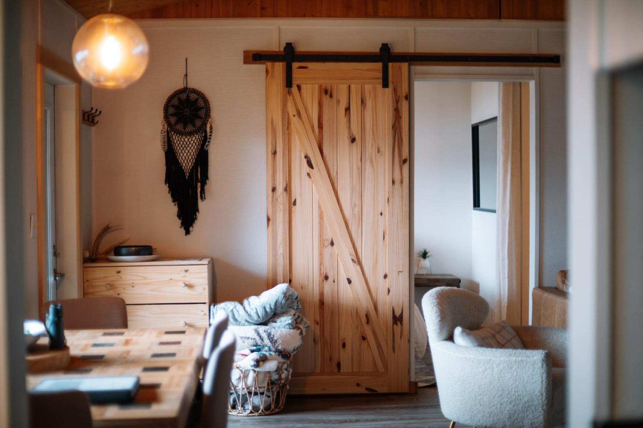 Kootenay Lakeview Retreats - Forest Cabin