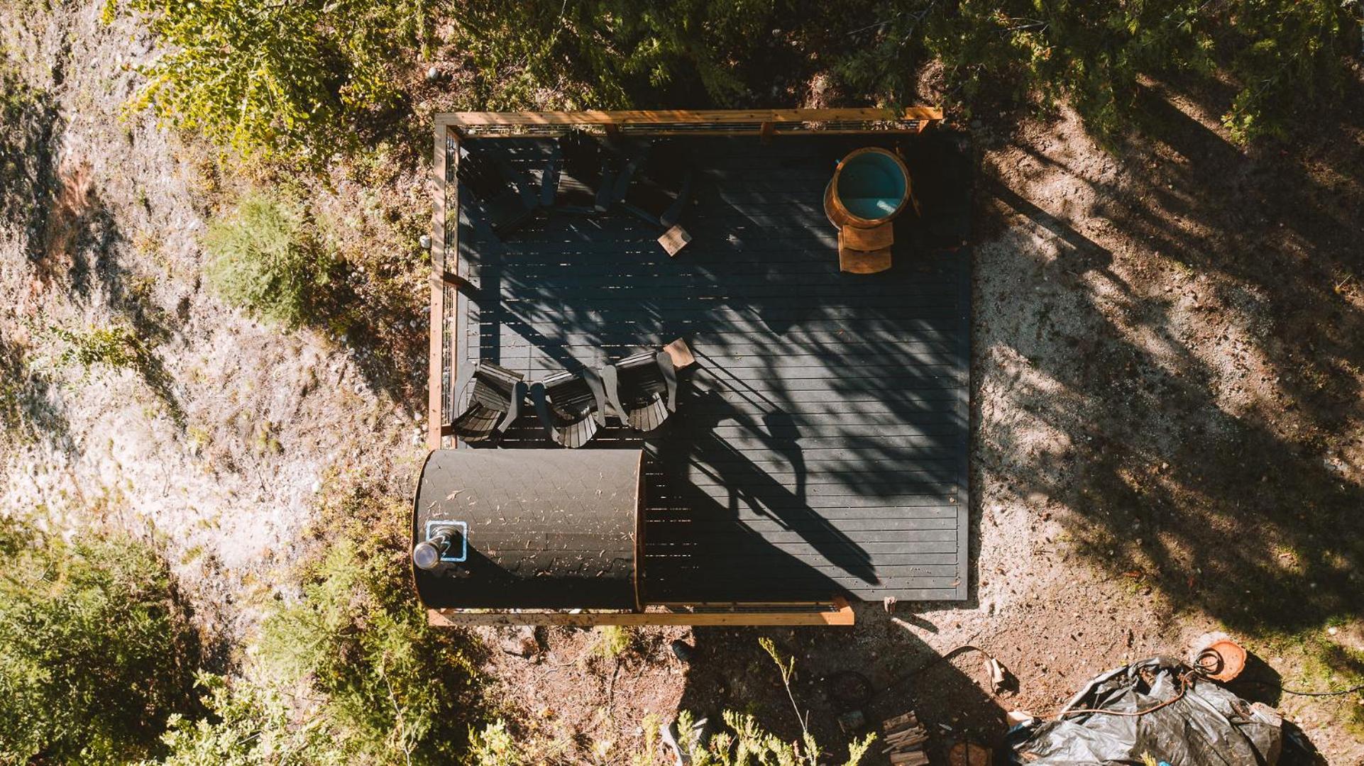 Kootenay Lakeview Retreats - Forest Cabin