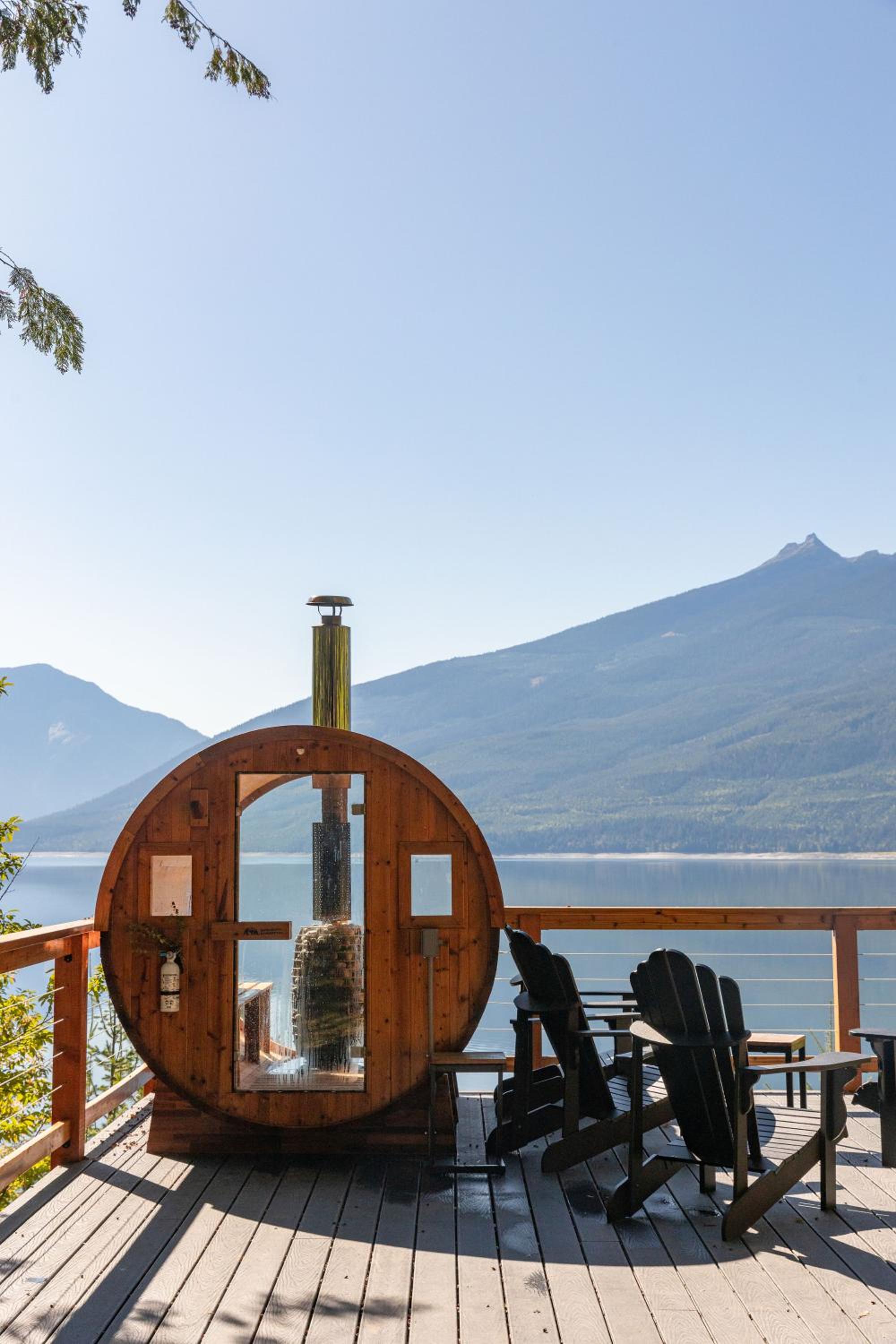 Kootenay Lakeview Retreats - Forest Cabin