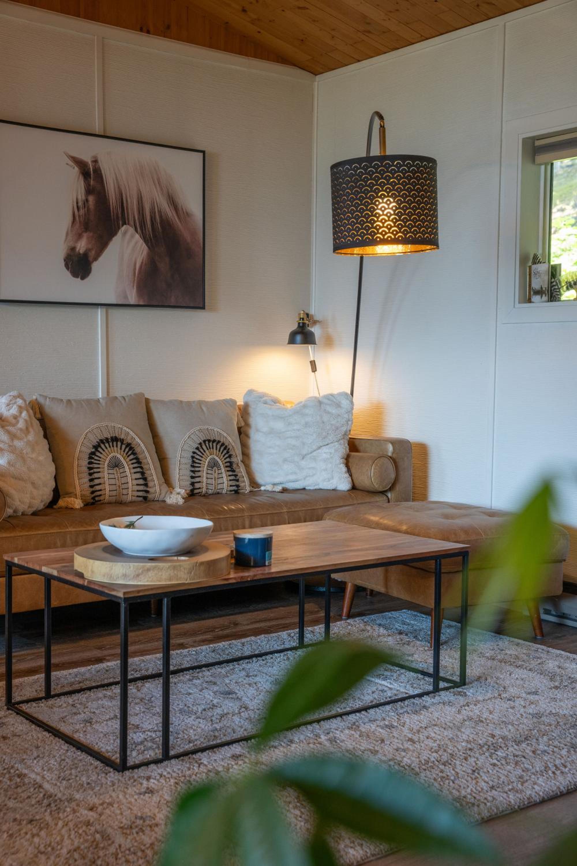 Kootenay Lakeview Retreats - Forest Cabin