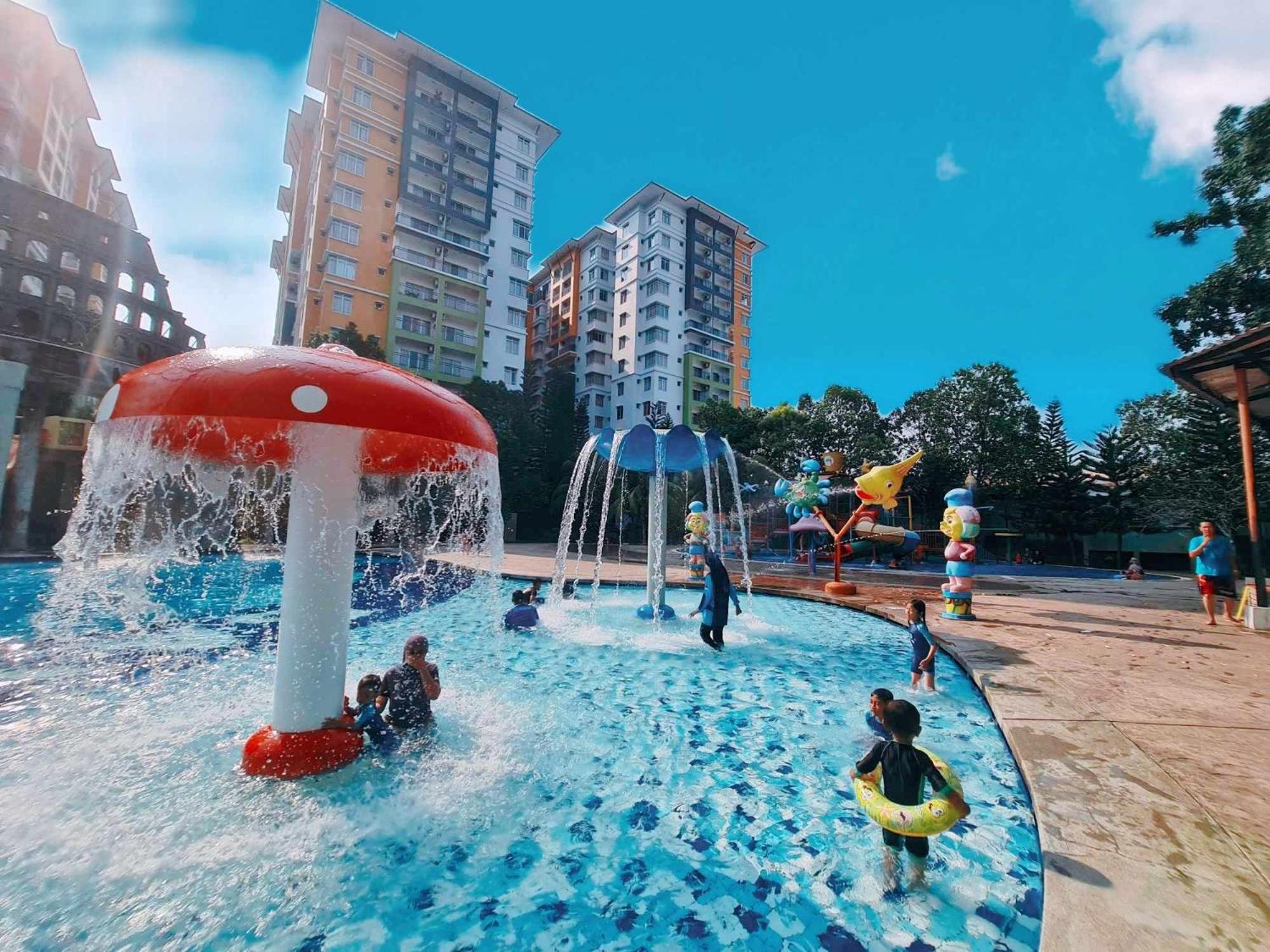 Melaka Top Largest Waterpark Resort - By YouBNB Homestay Melaka photo 4