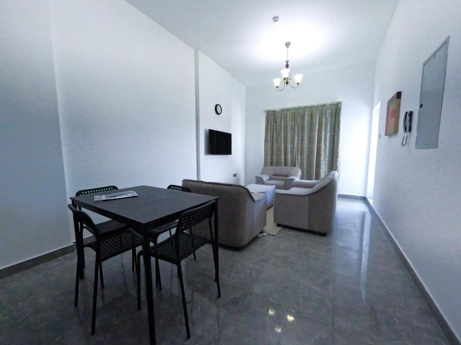 Warsan Star Residence - Home Stay