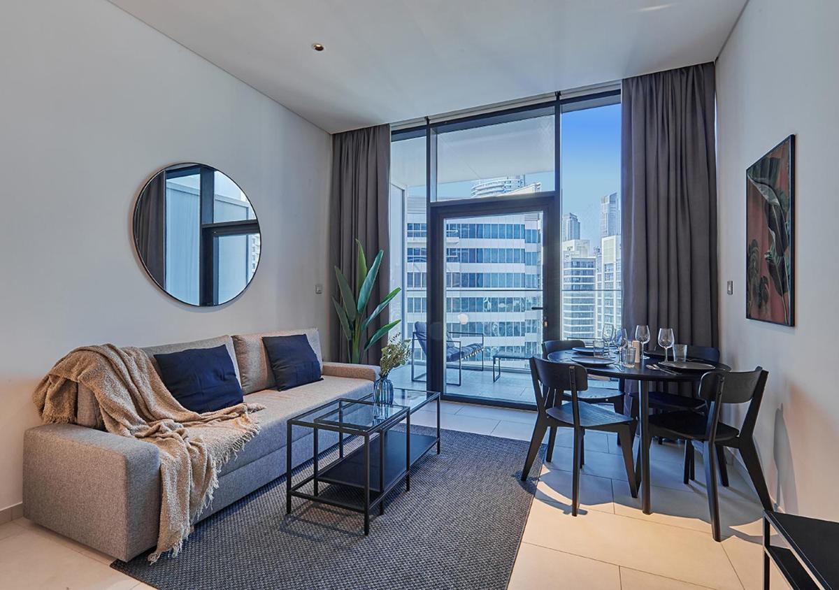 Luxury Studios with Burj Khalifa & Canal View in Downtown - Marquise Square Tower