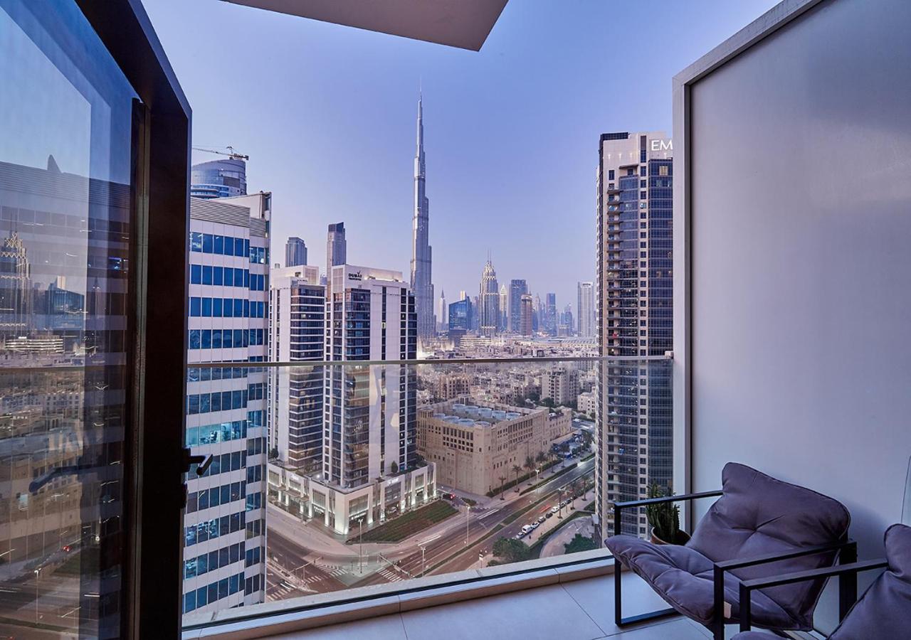 Luxury Studios with Burj Khalifa & Canal View in Downtown - Marquise Square Tower