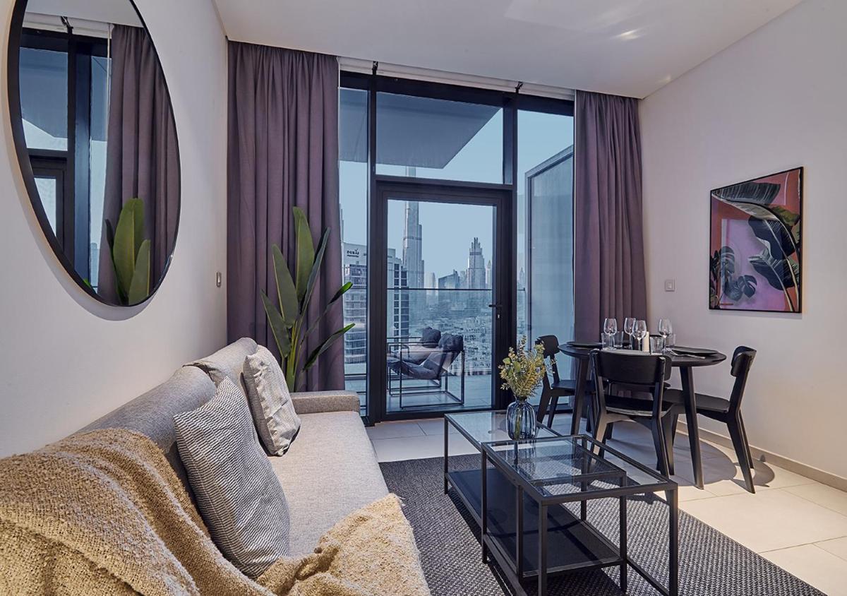 Luxury Studios with Burj Khalifa & Canal View in Downtown - Marquise Square Tower