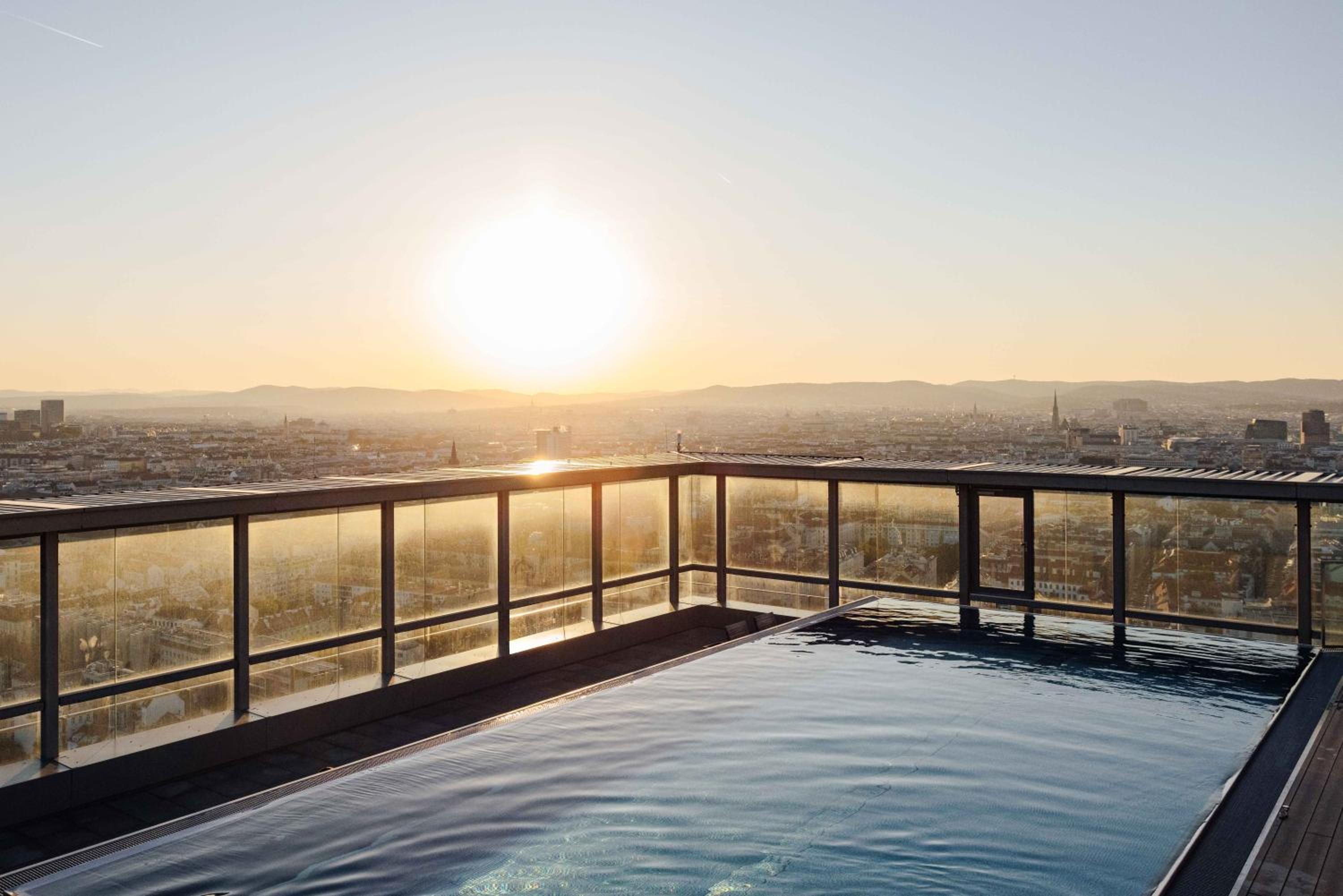 Design apartment with amazing view over Vienna 2