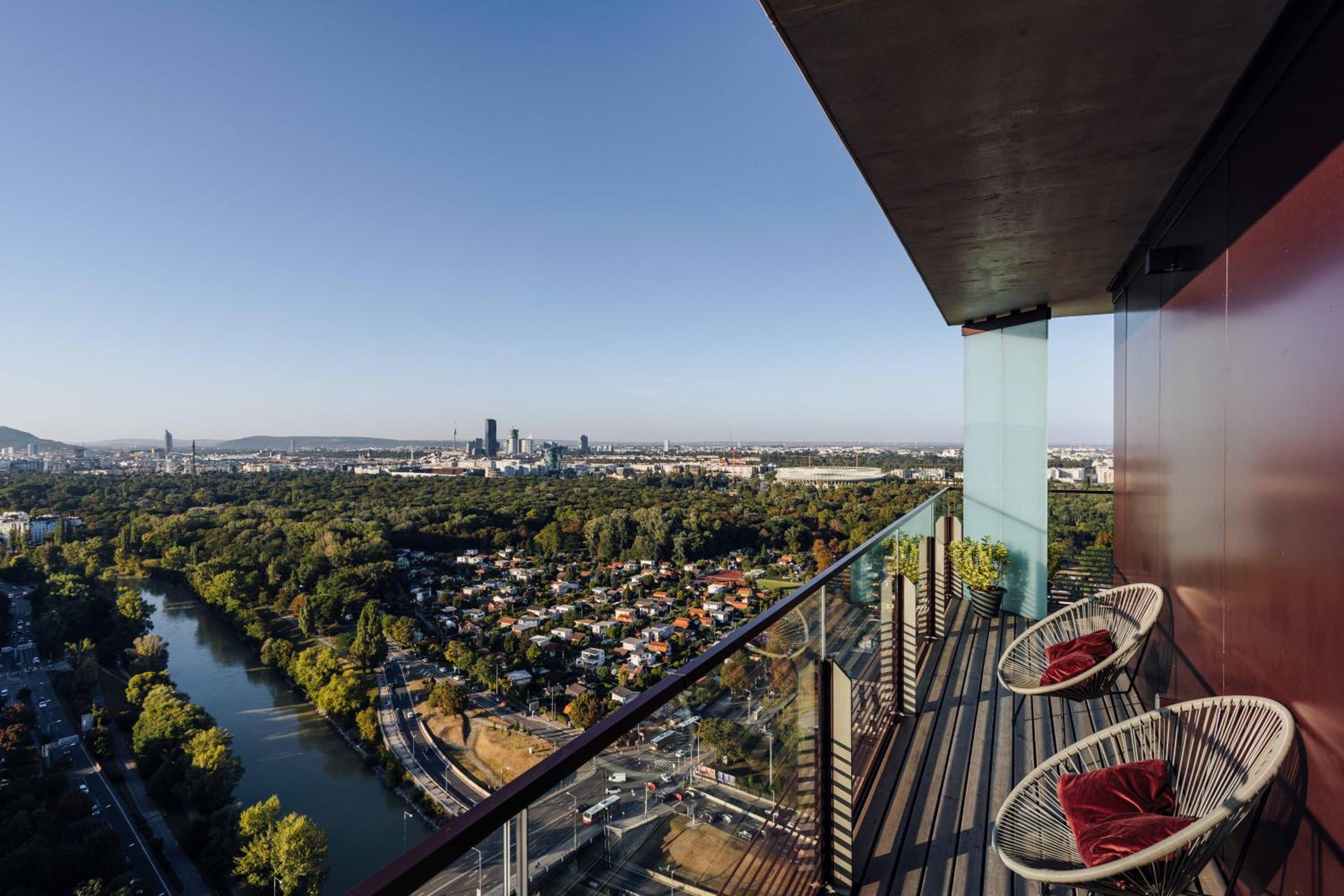 Design apartment with amazing view over Vienna 2