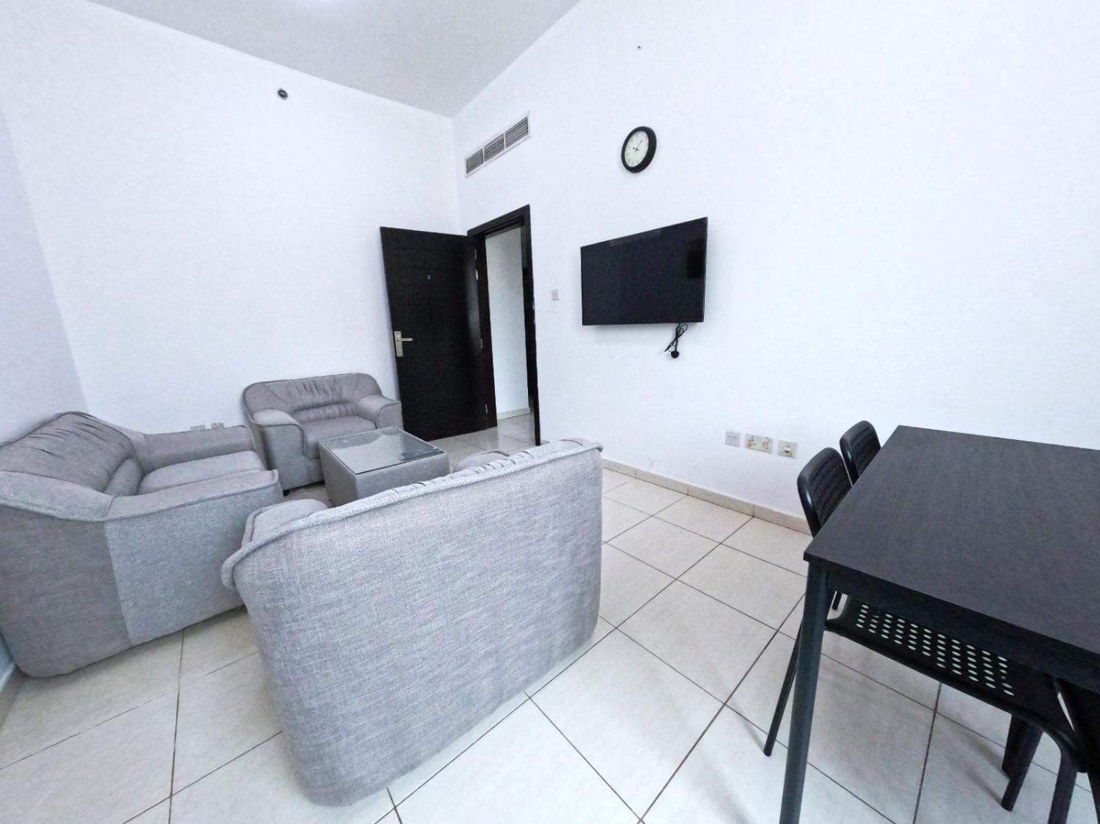 Al Badaa Star Residence - Home Stay