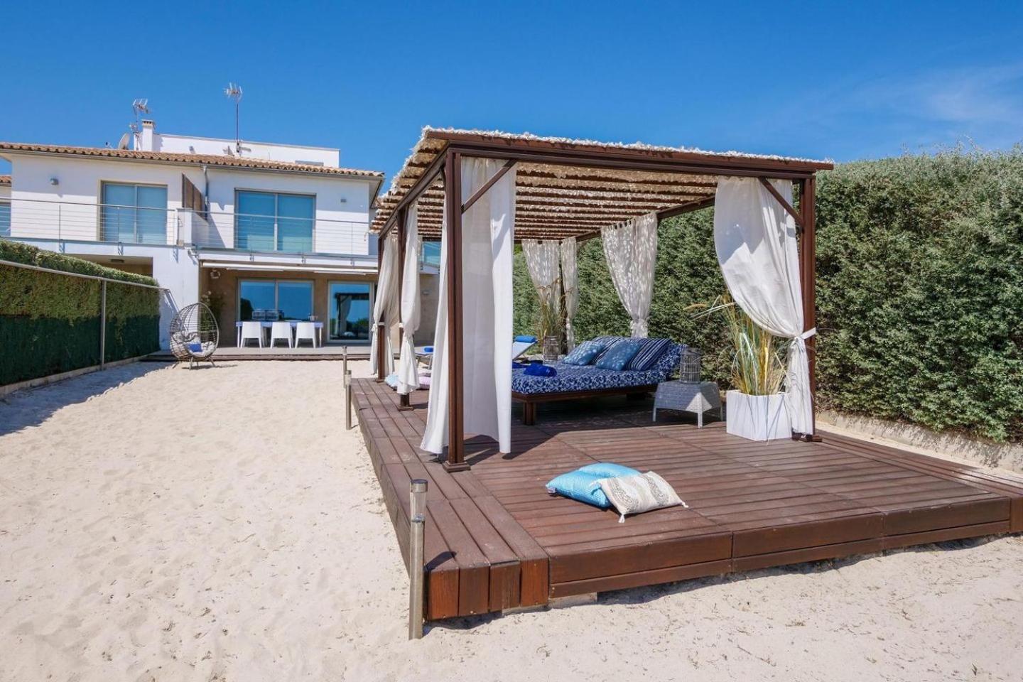 Muro Beach