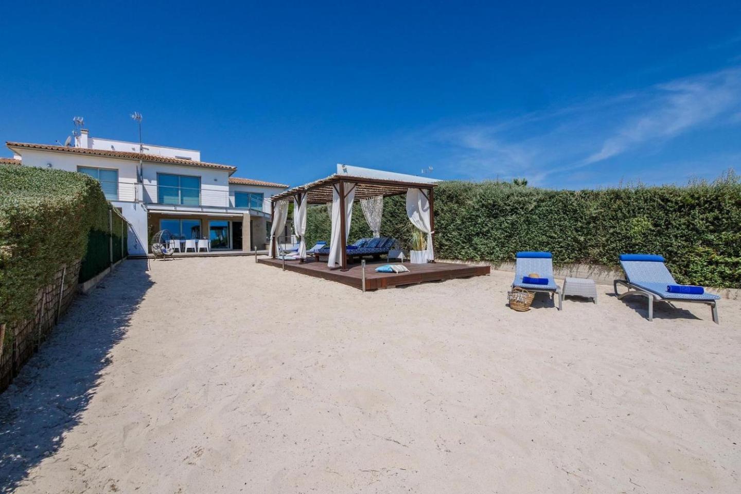 Muro Beach