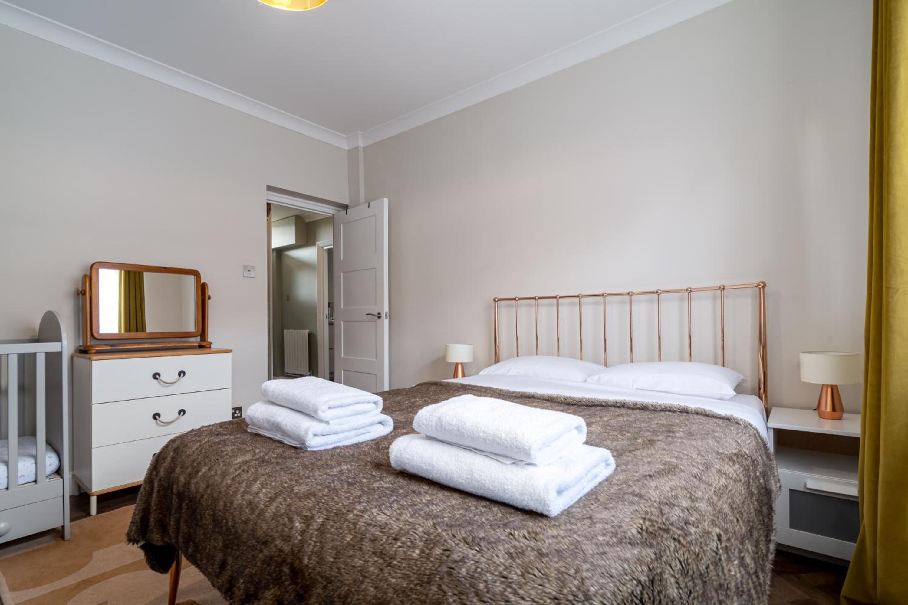 Central London 1 BR Apt in Vauxhall near Big Ben