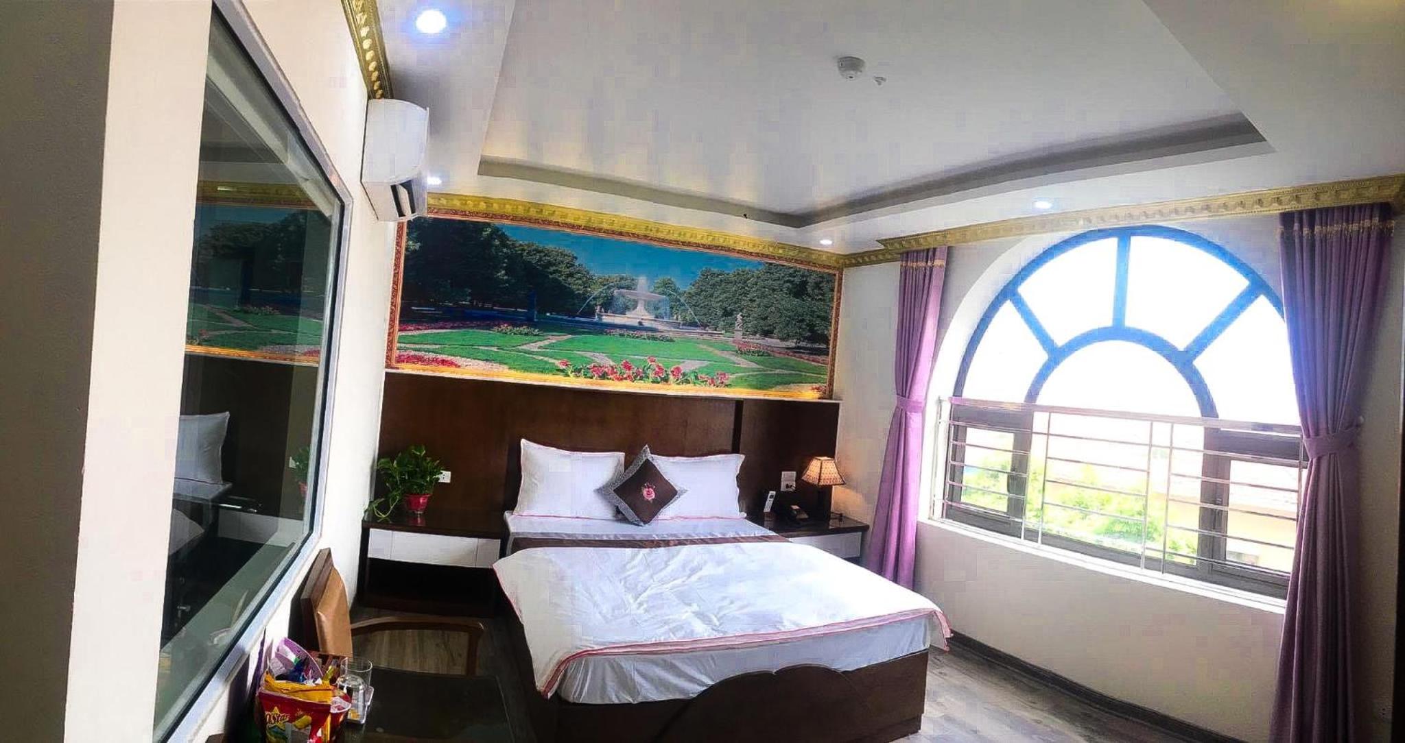 Hoàng Gia Hotel - Cổ Linh HN - by BAY LUXURY