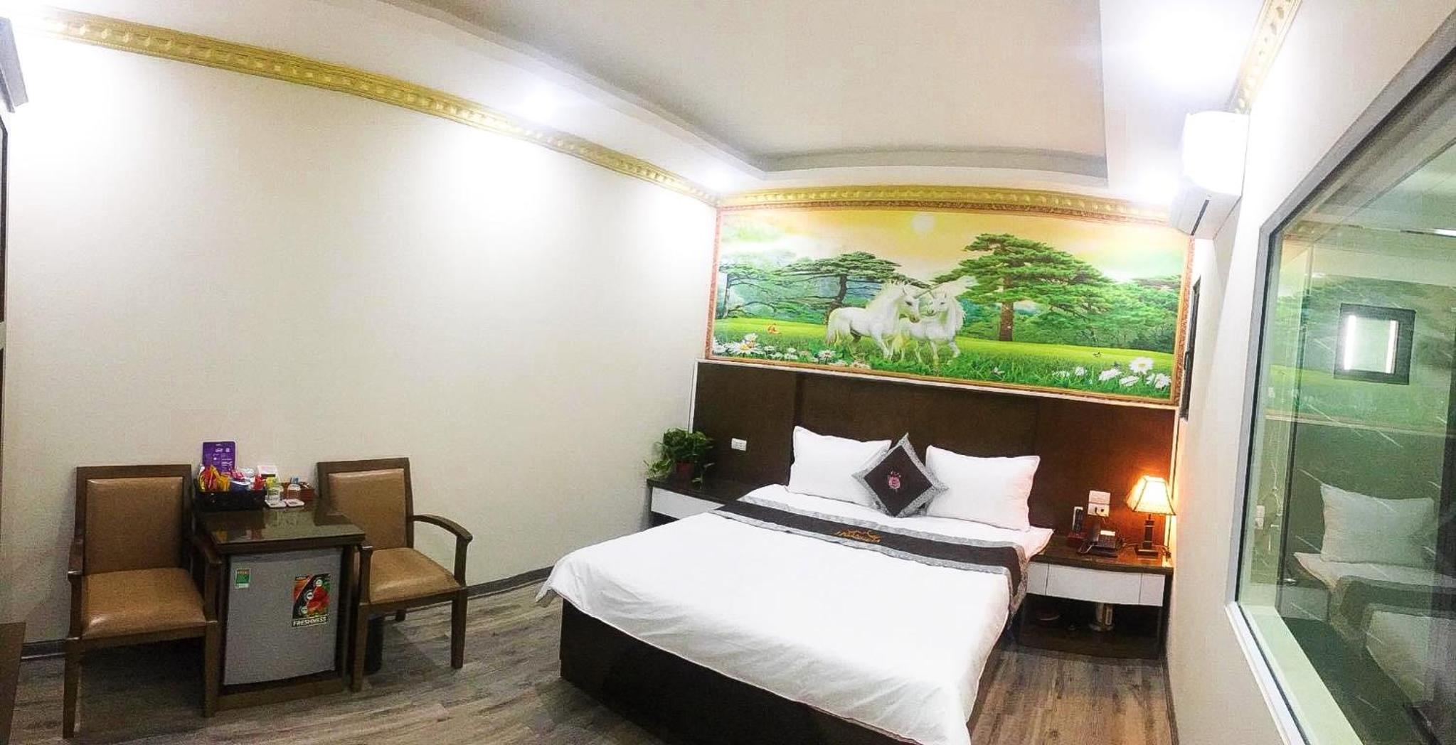 Hoàng Gia Hotel - Cổ Linh HN - by BAY LUXURY