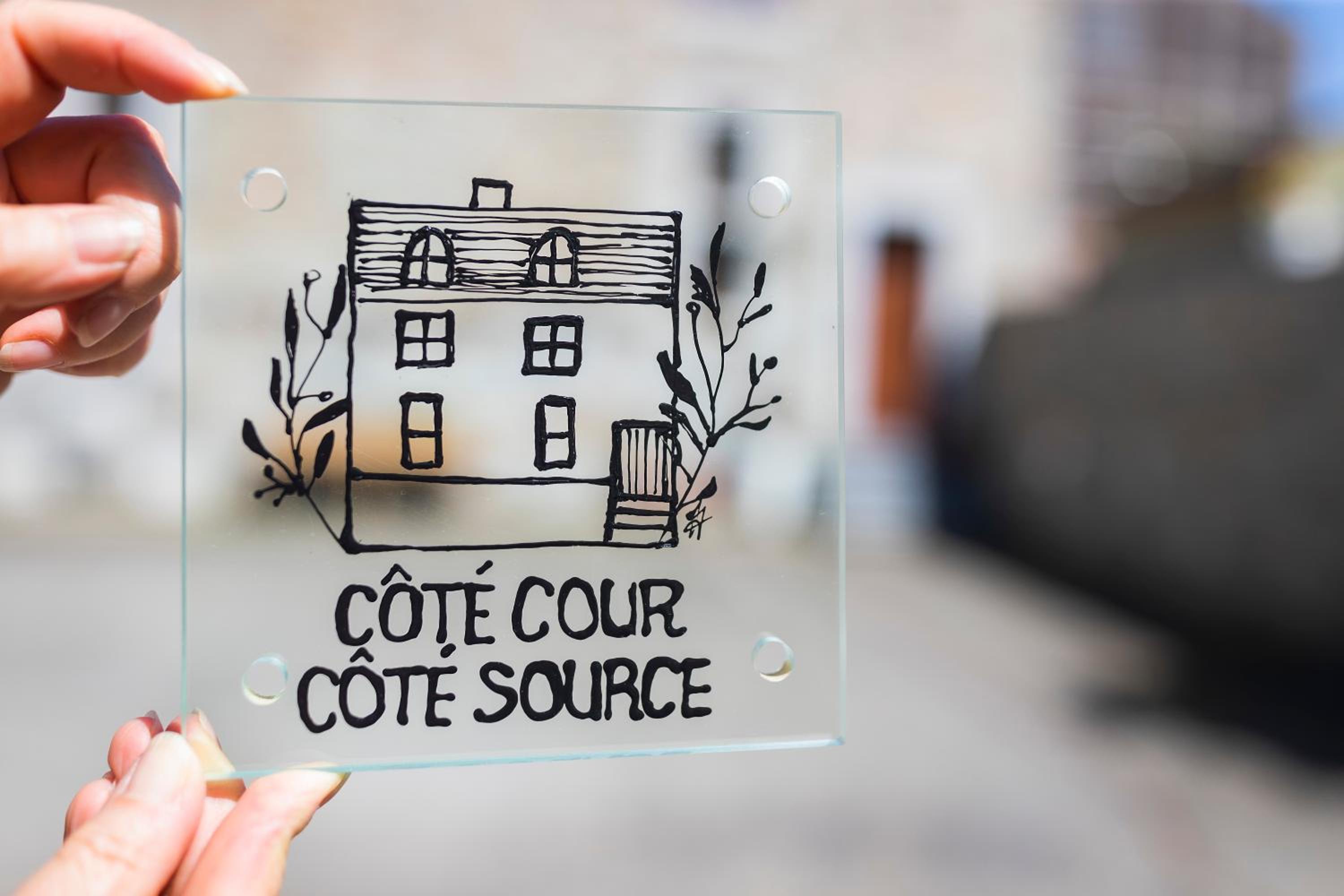 Côté cour, côté source chambre d'hôtes