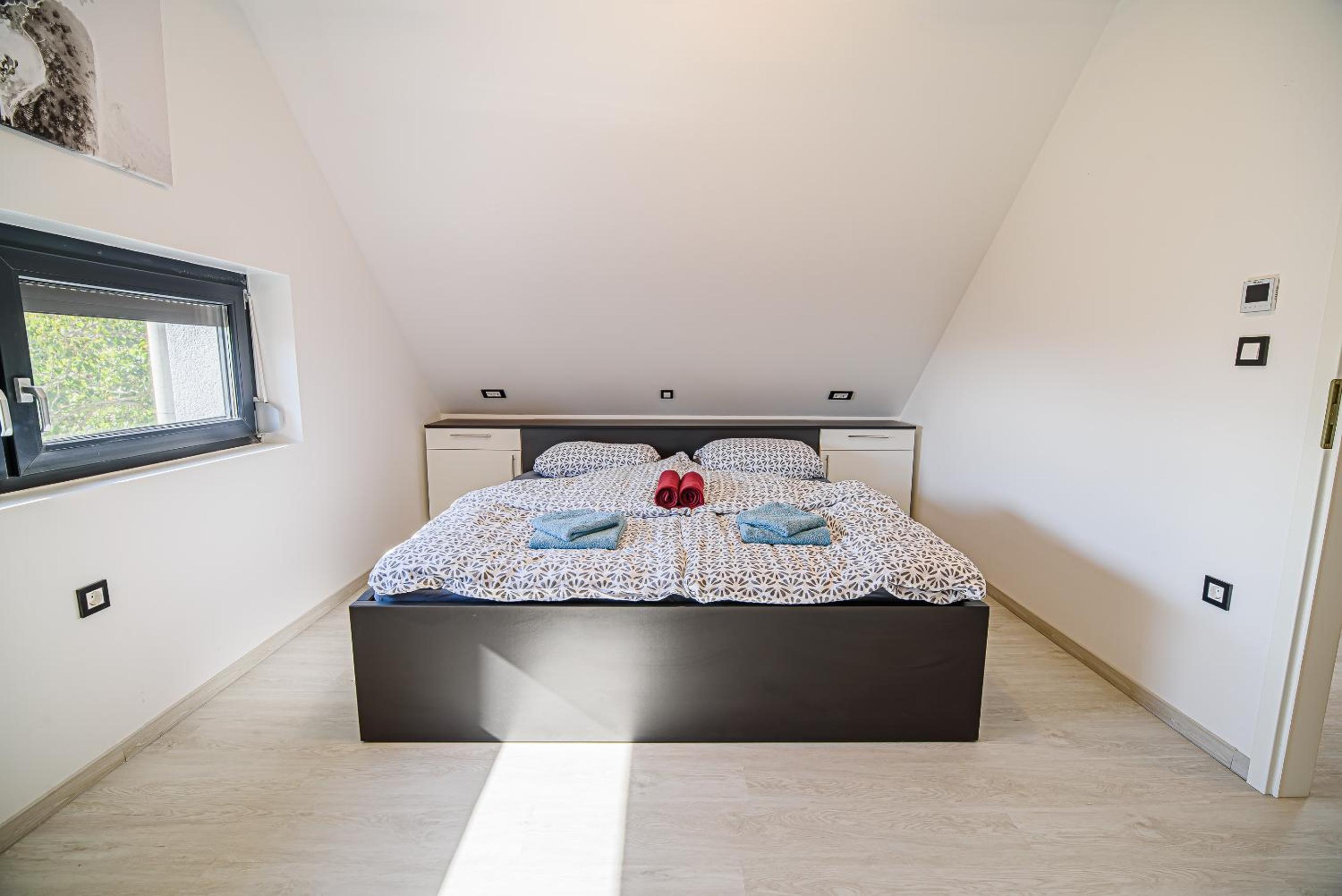 Holiday Home Aleks view 5