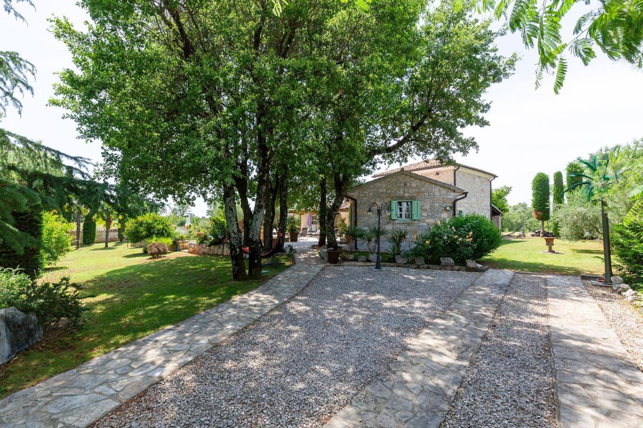 Rustic villa Karim with pool in Porec view 5