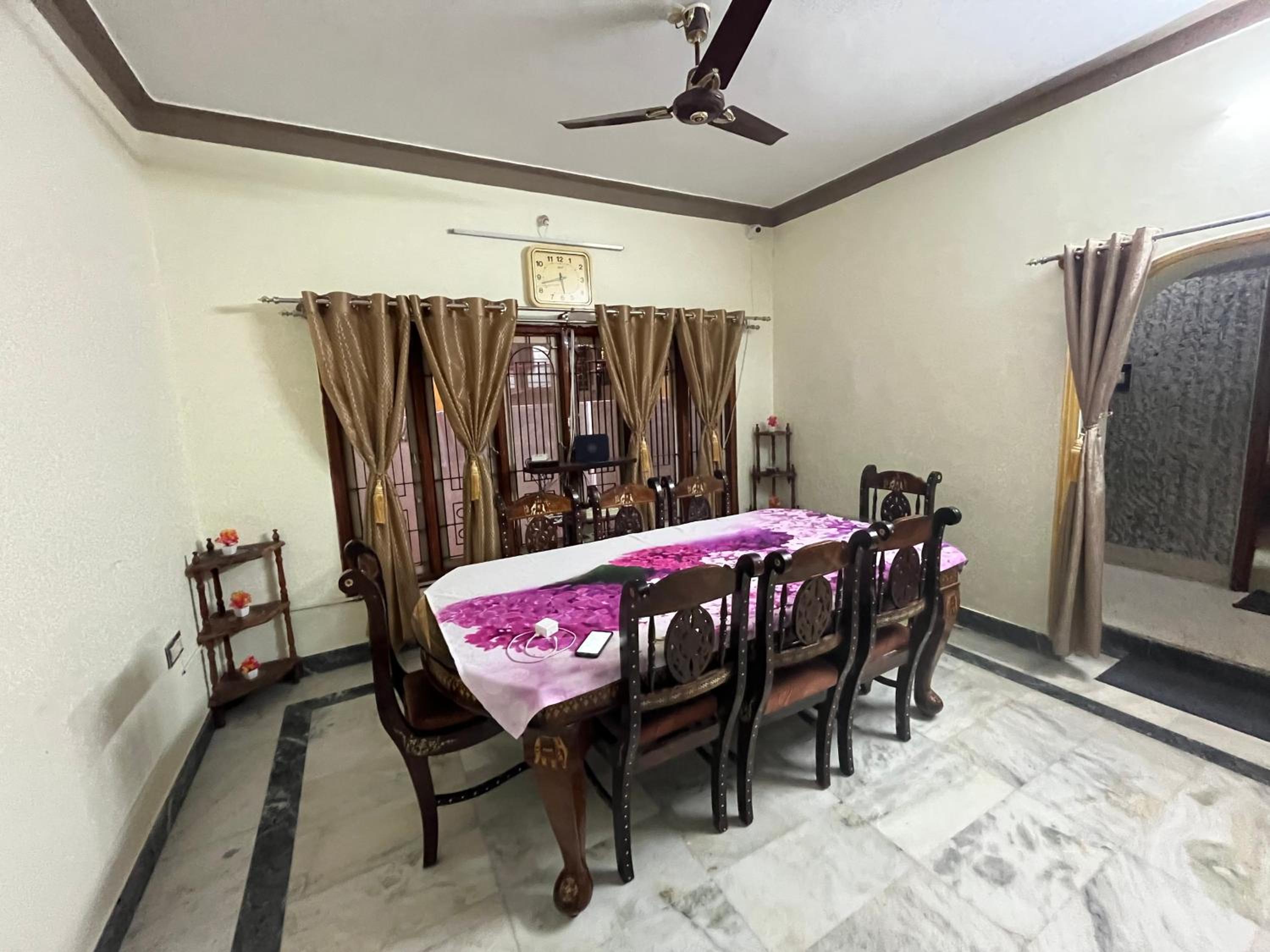 SAN HOME STAY