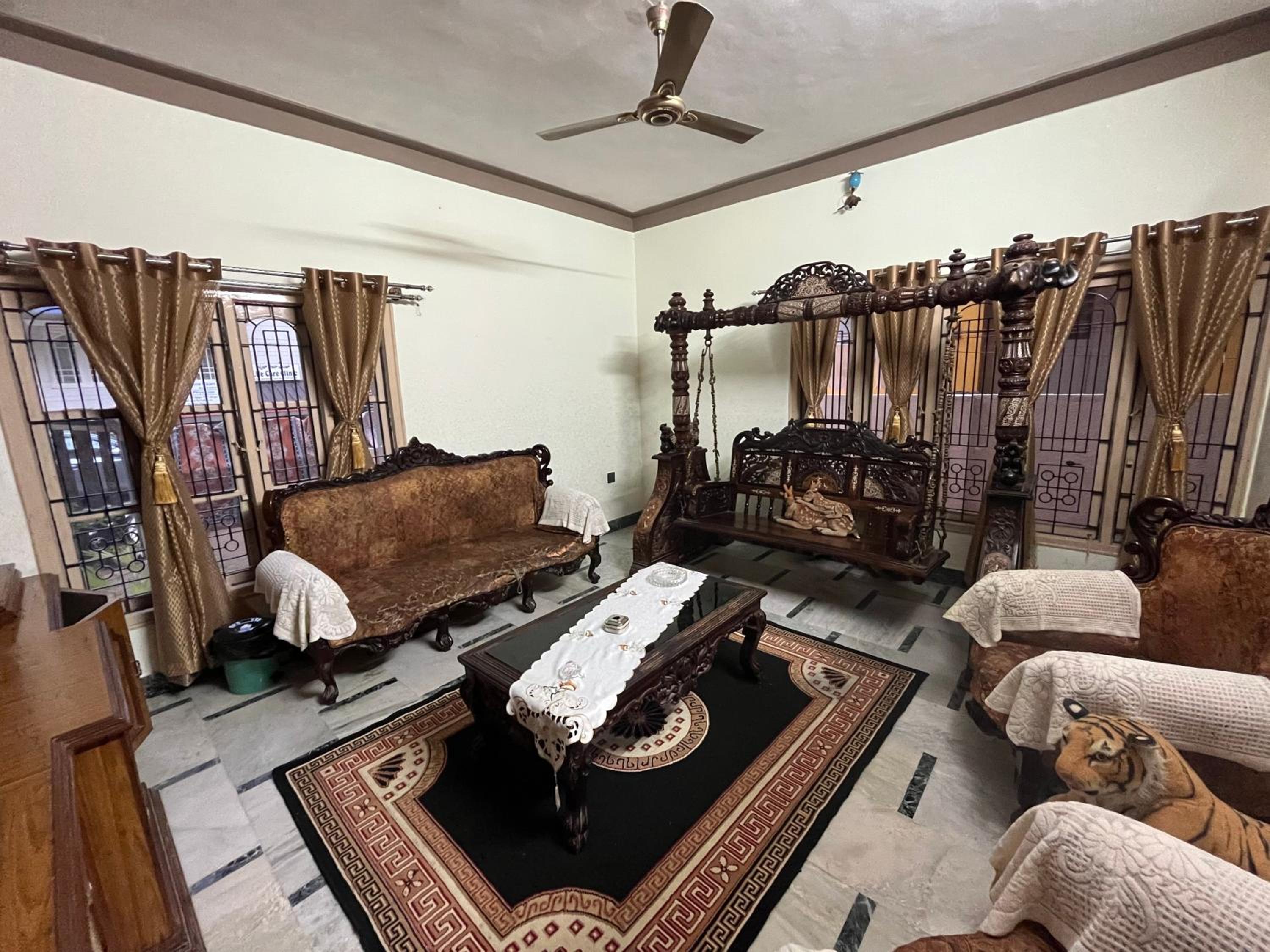SAN HOME STAY