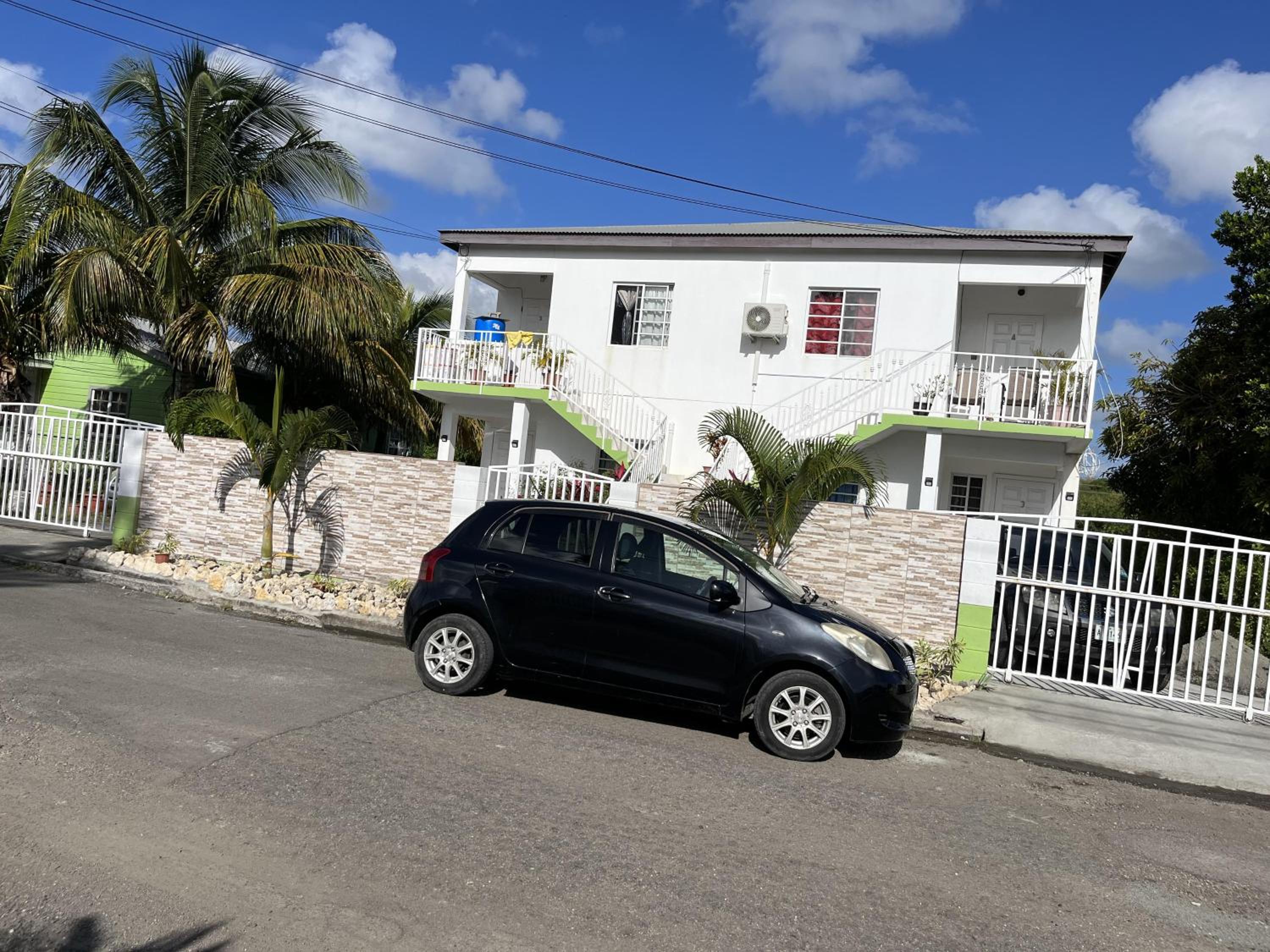 Tropical Paradise Retreat close to St Johns