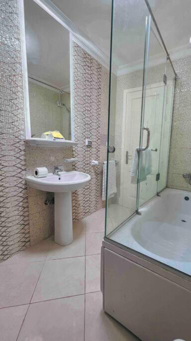 Home Stay Inn 3BR APT view 4