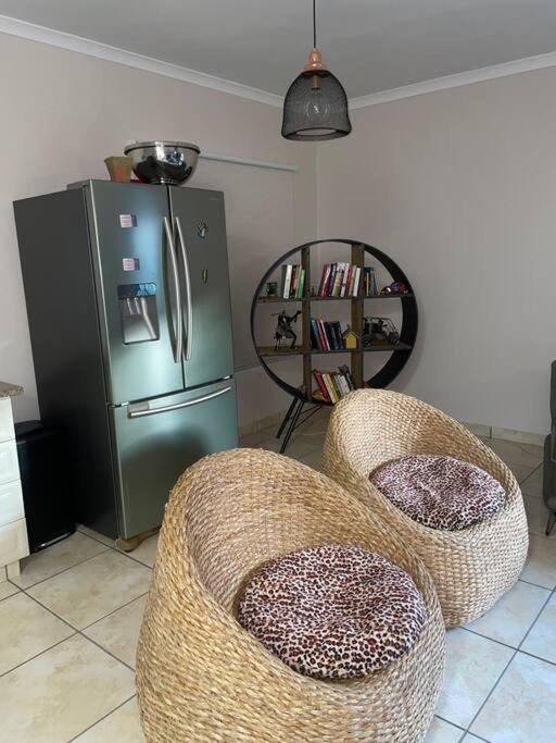 Cozy & Colorful Umhlanga Cottage