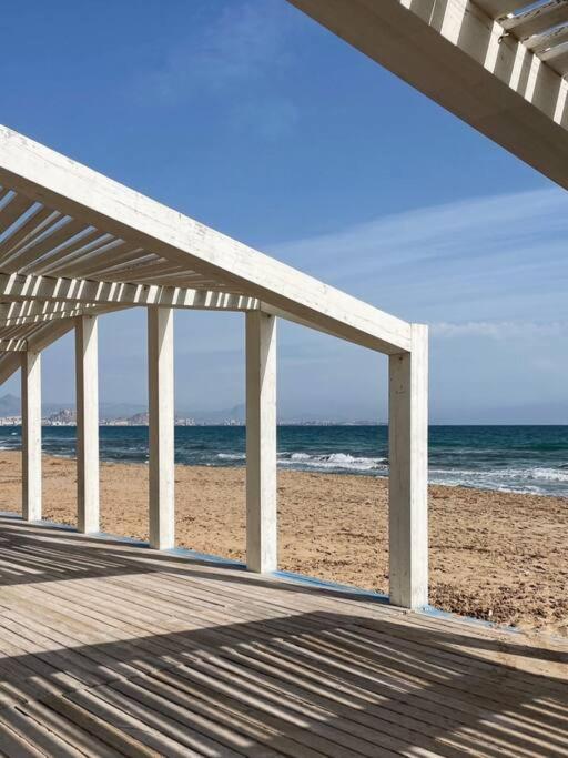 Modern beach apartment Muchavista