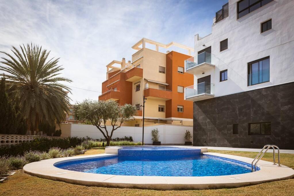 Modern beach apartment Muchavista