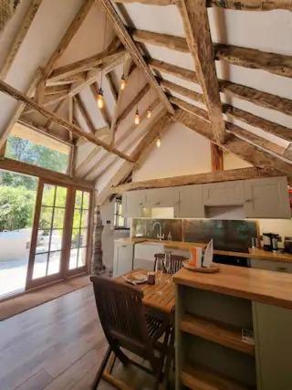 Little Thatch