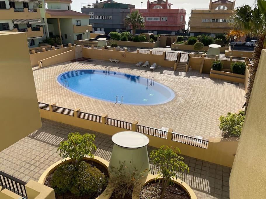 Duplex con piscina cerca del mar