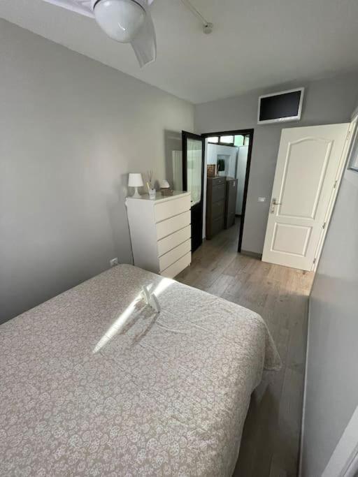 Duplex con piscina cerca del mar