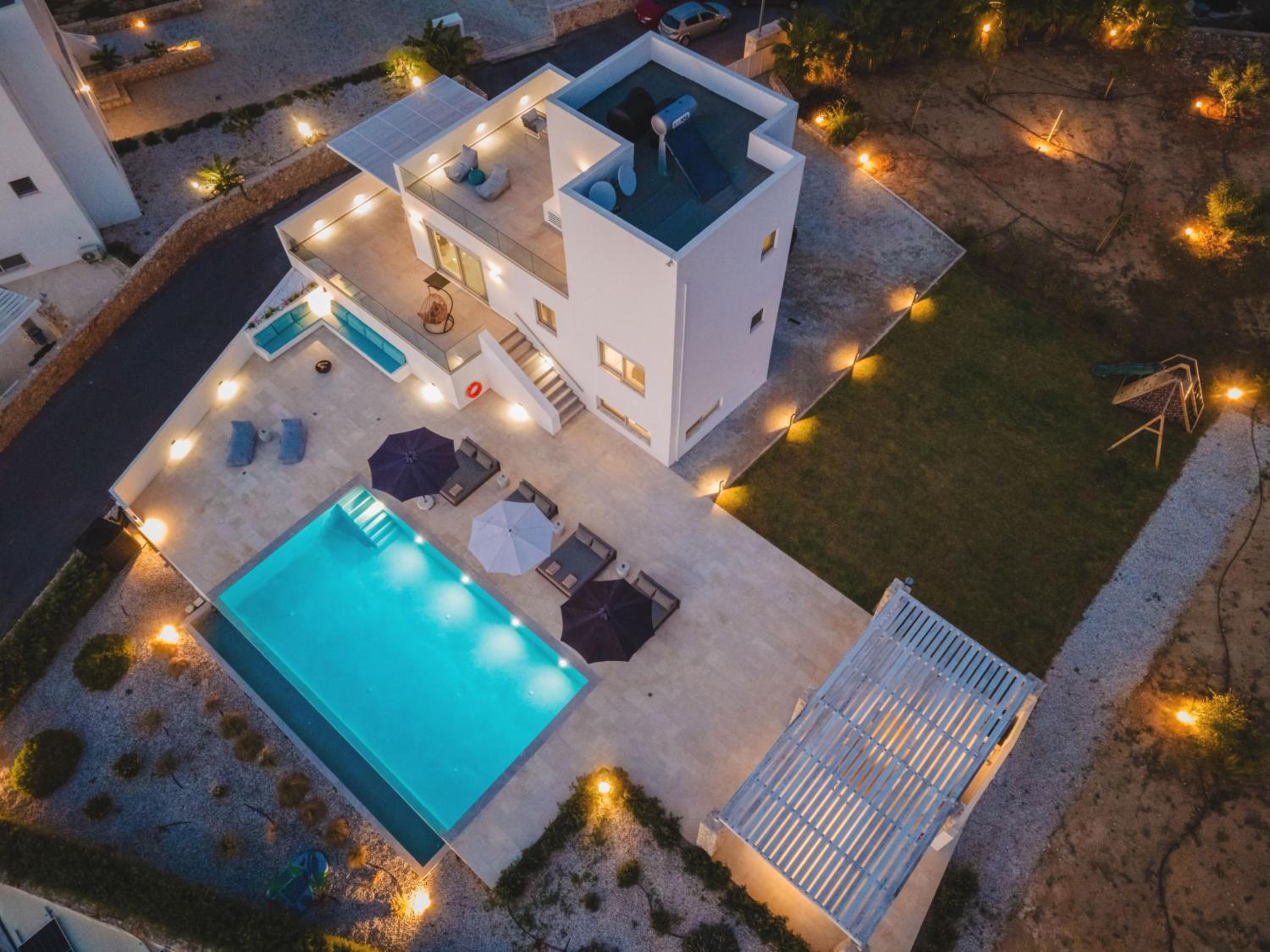 Tholaria Villa