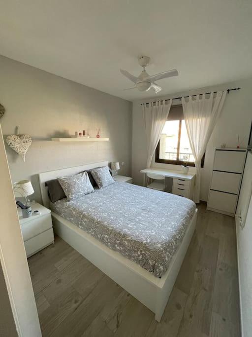 Duplex con piscina cerca del mar